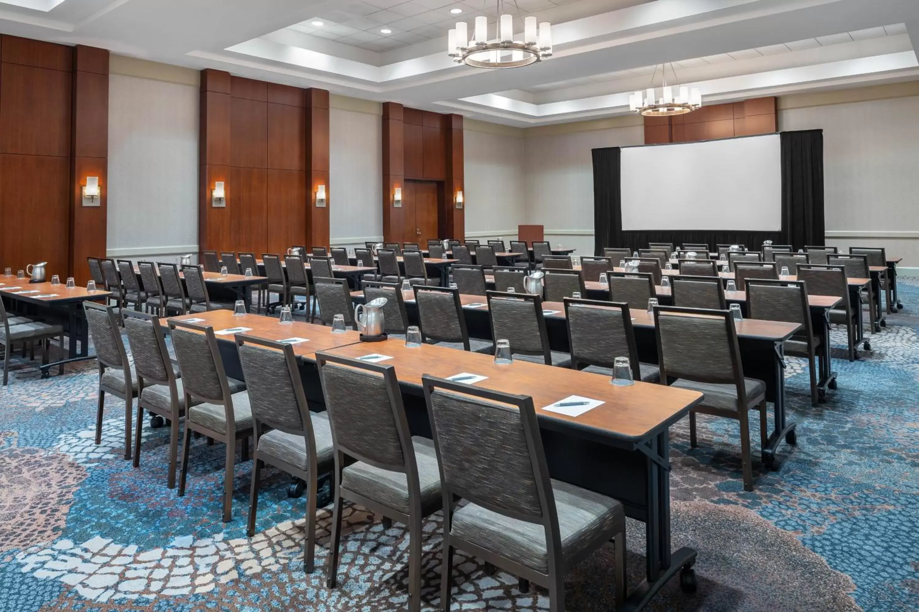 Meeting/conference room in The Westin Baltimore Washington Airport - BWI