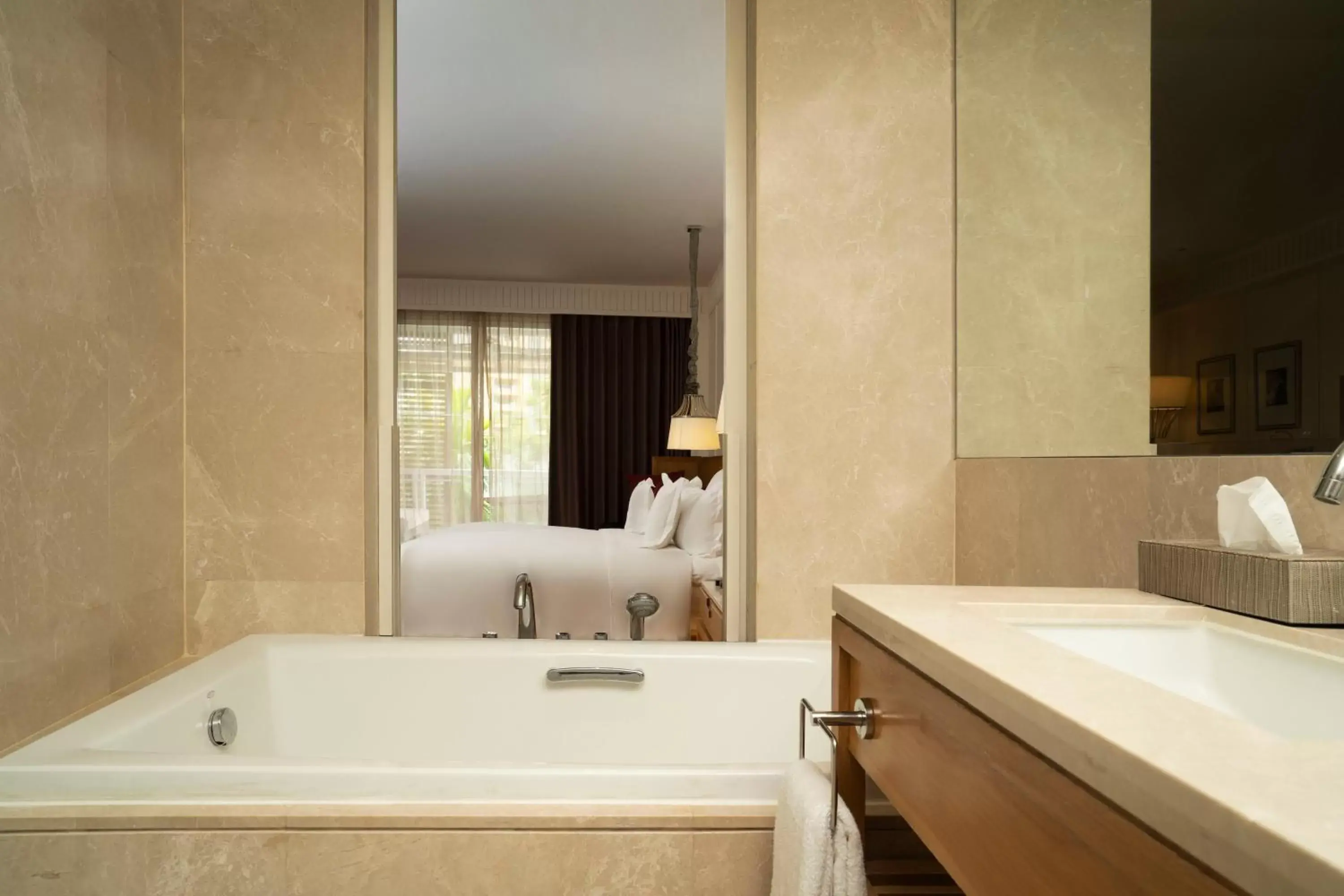 Hot Tub, Bathroom in InterContinental Hua Hin Resort, an IHG Hotel