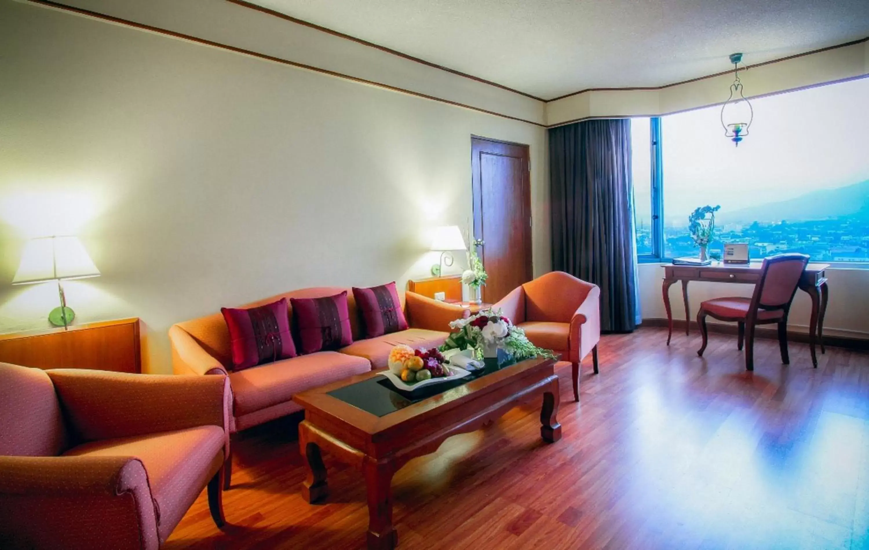 Living room, Lounge/Bar in Duangtawan Hotel Chiang Mai -SHA Extra Plus