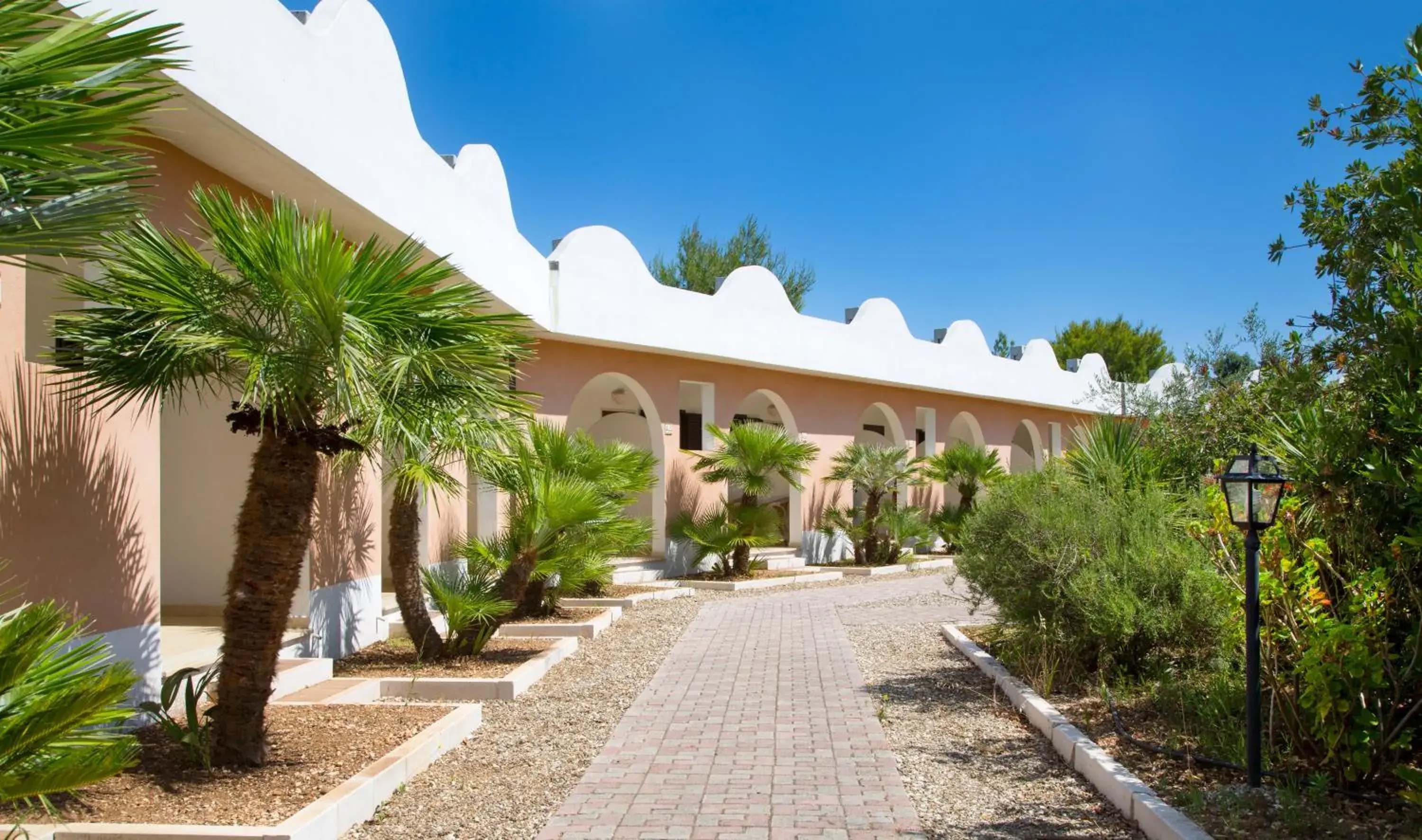 Facade/entrance, Property Building in Garden Hotel Ripa