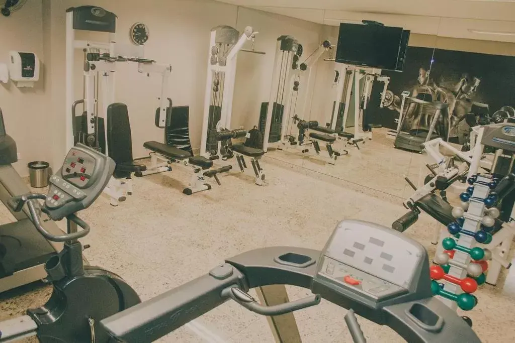 Fitness Center/Facilities in Nohotel Premium Americana