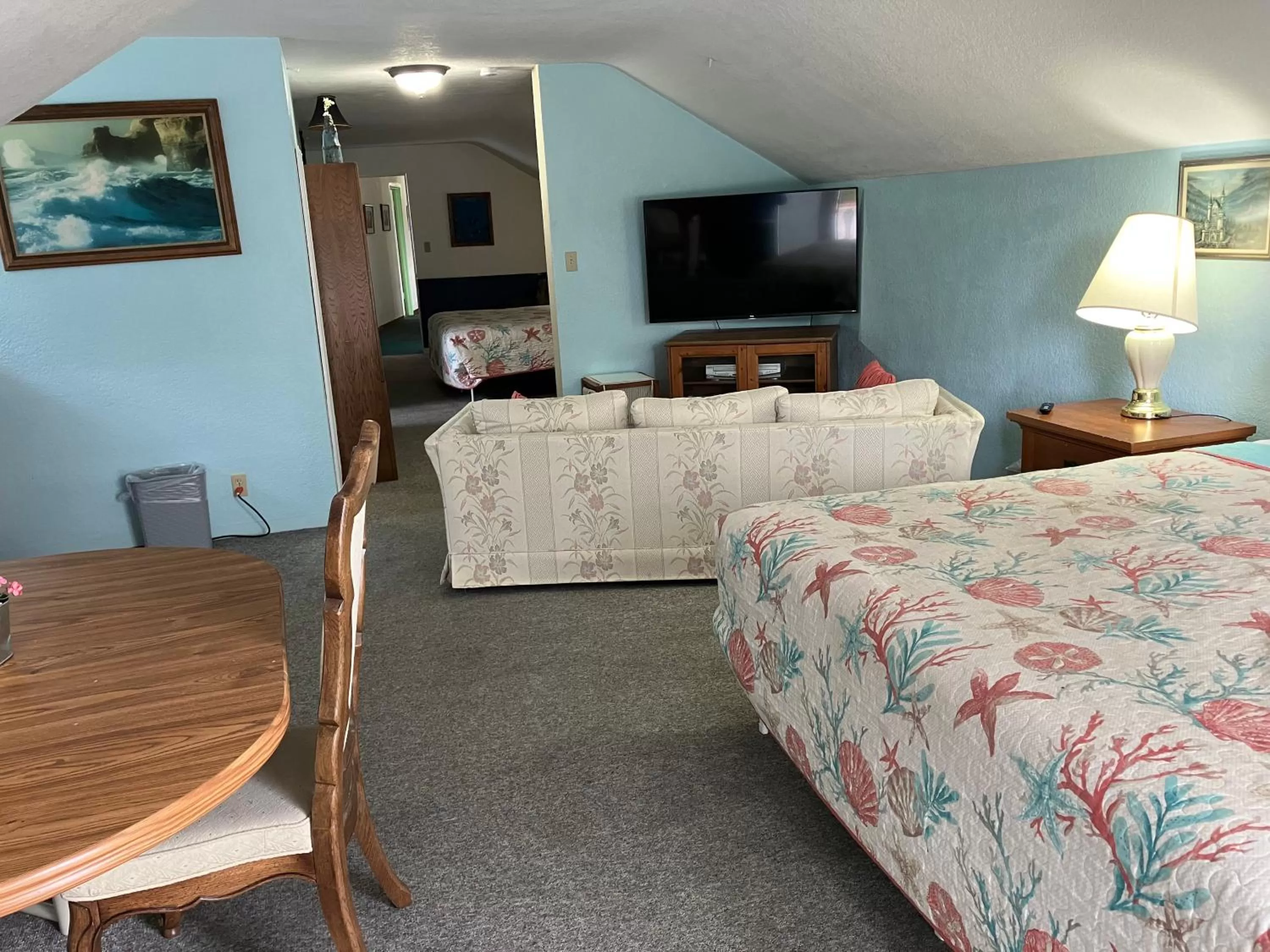 Bed in Lighthouse Inn