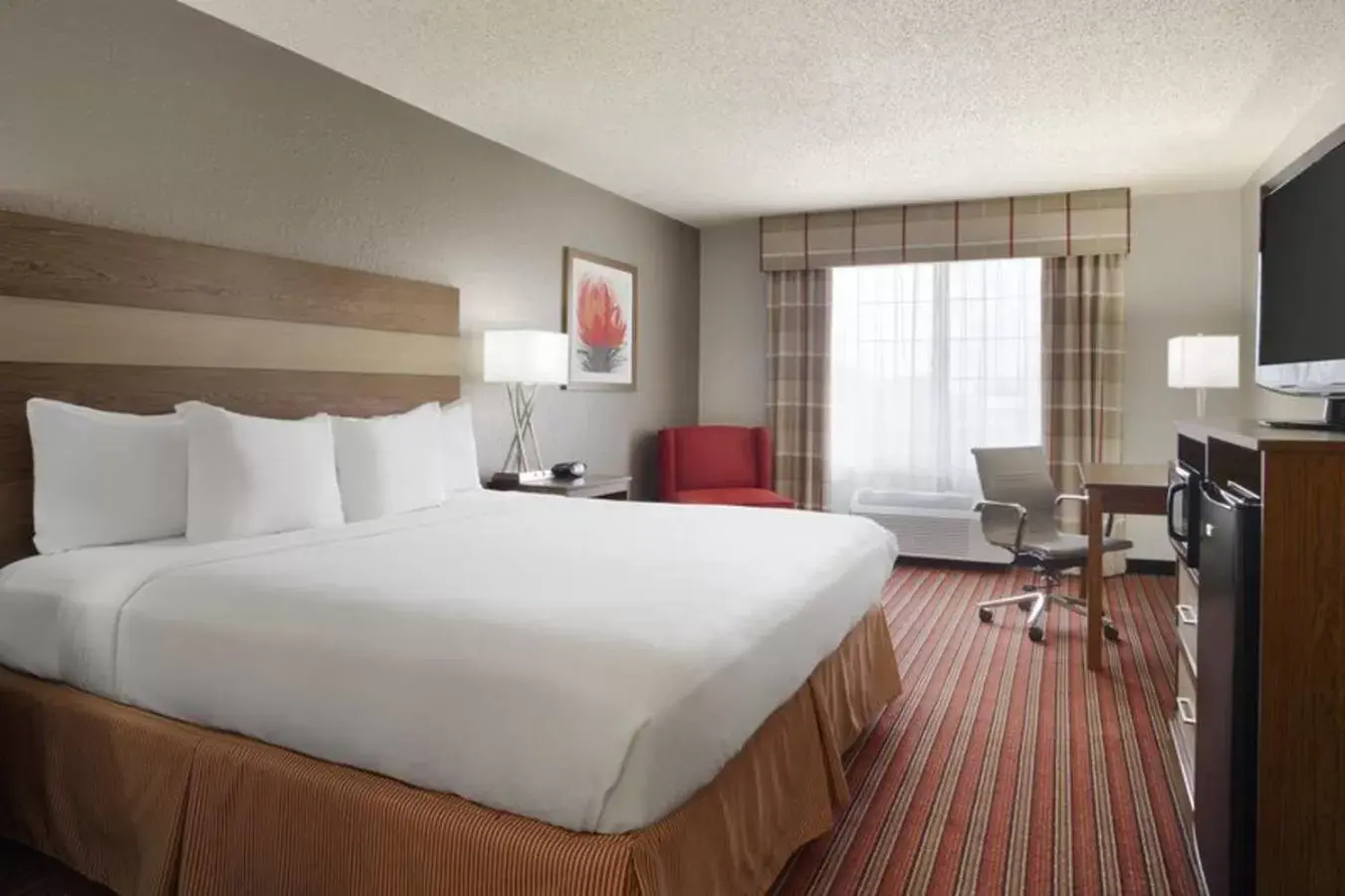 Bed in Country Inn & Suites by Radisson, DFW Airport South, TX