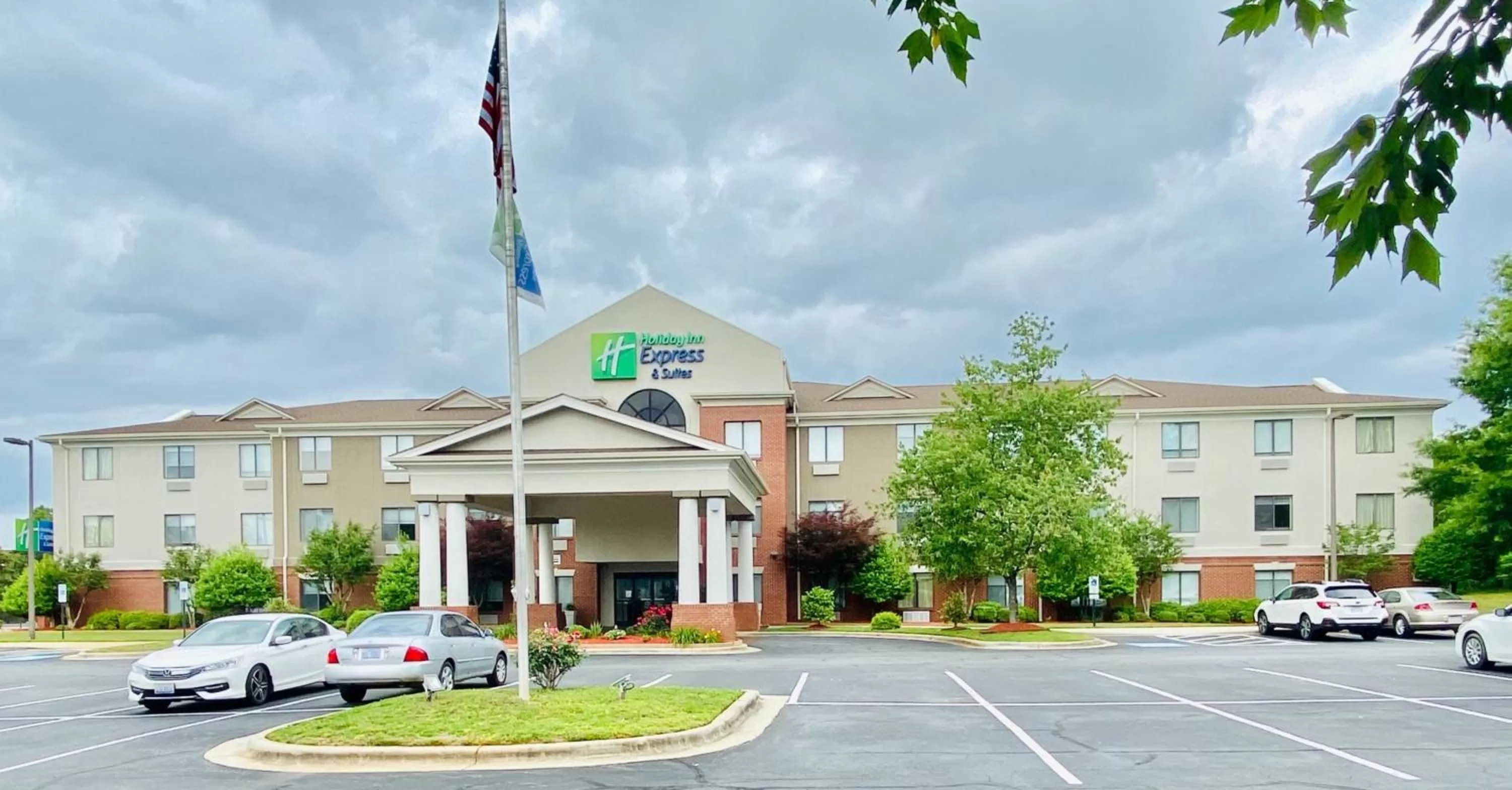 Holiday Inn Express & Suites Reidsville by IHG