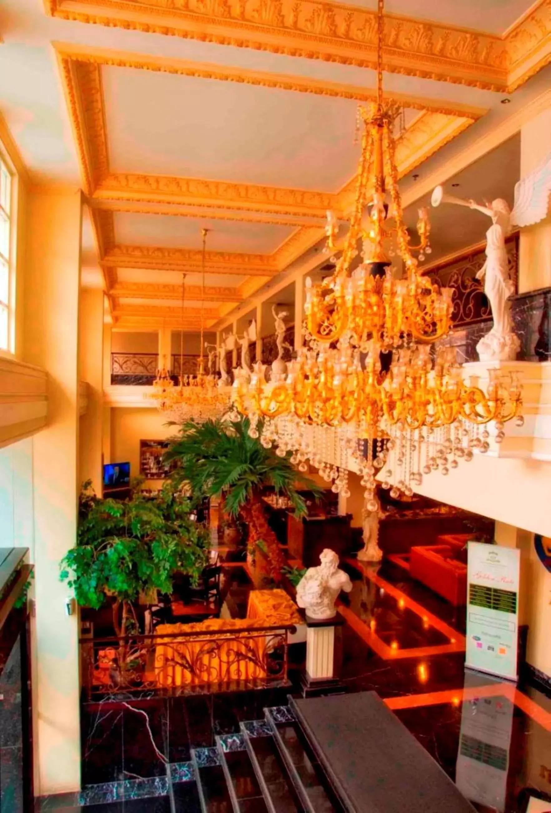 Lobby or reception, Restaurant/Places to Eat in Golden Boutique Hotel Melawai