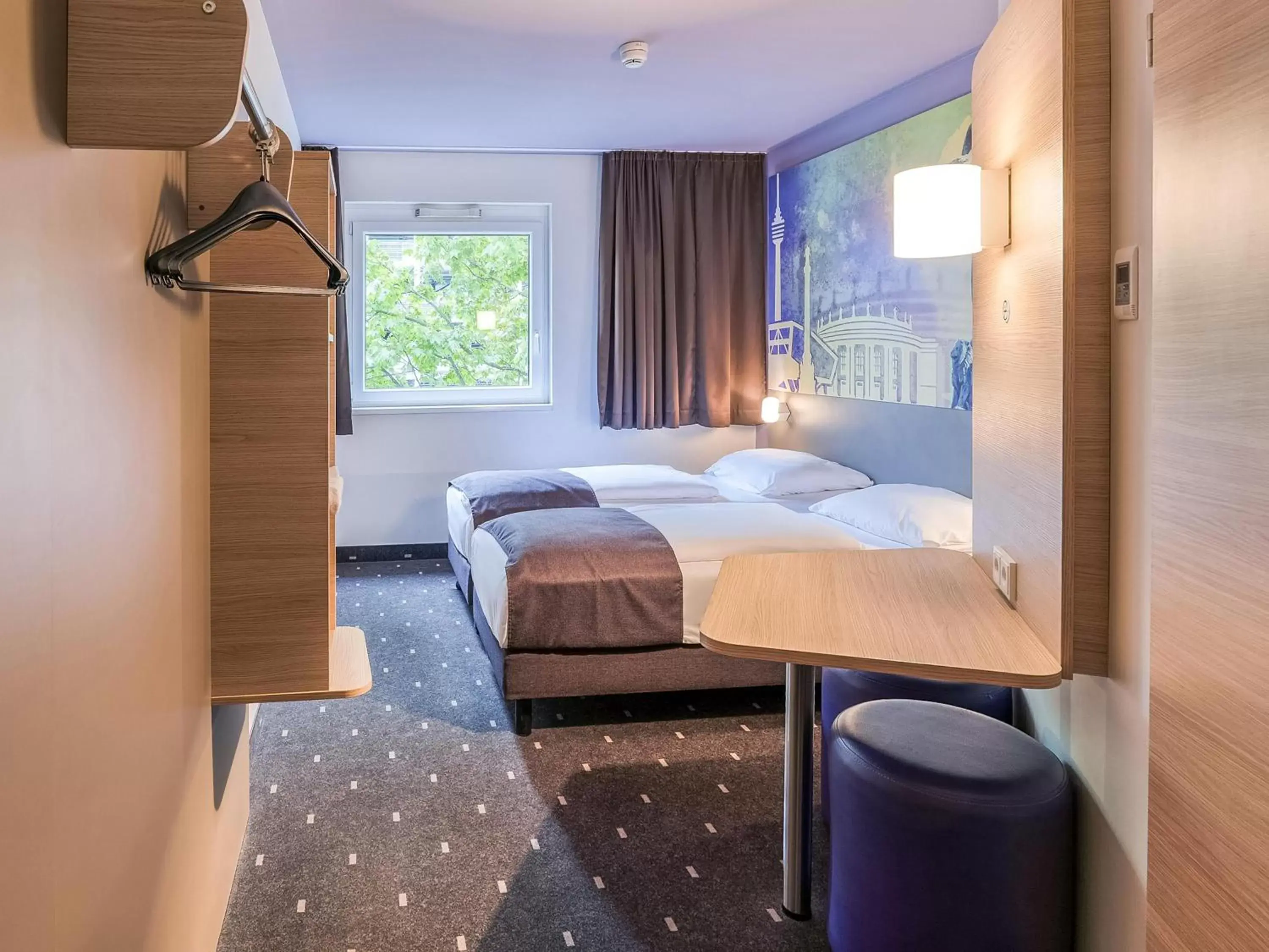 Photo of the whole room, Bed in B&B Hotel Stuttgart-Vaihingen