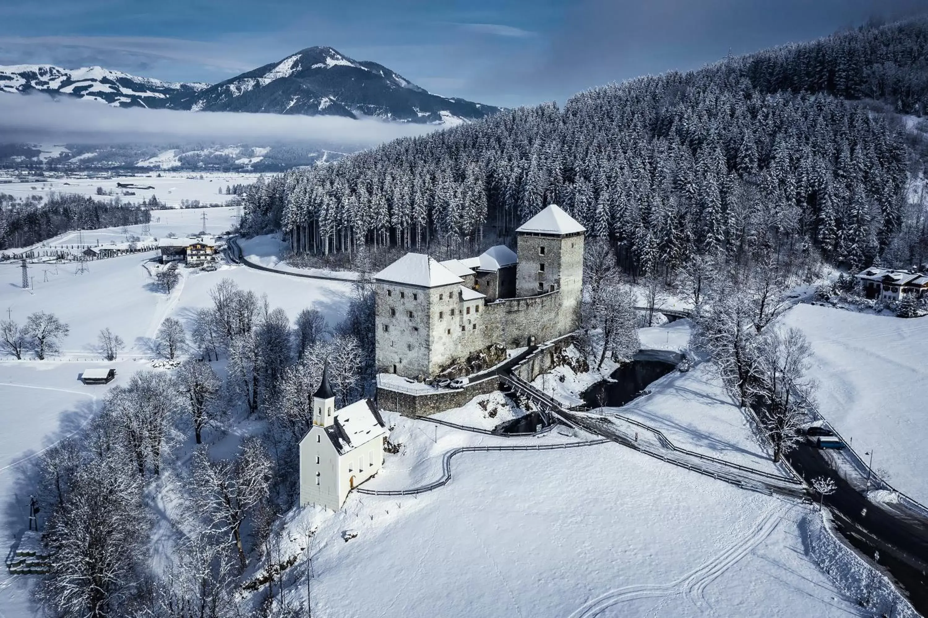 Nearby landmark, Winter in Hotel TONI inklusive Zell am See - Kaprun Sommerkarte