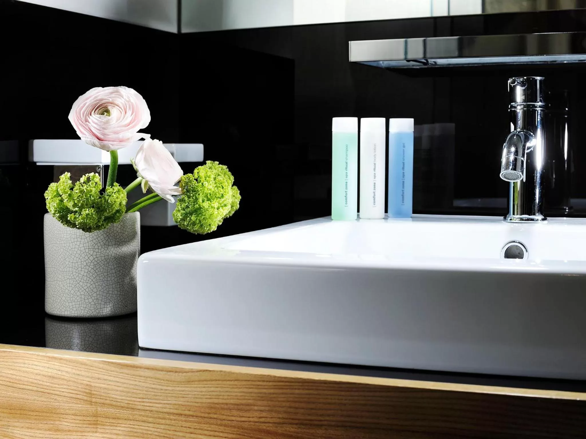 Bathroom in Mario De' Fiori 37