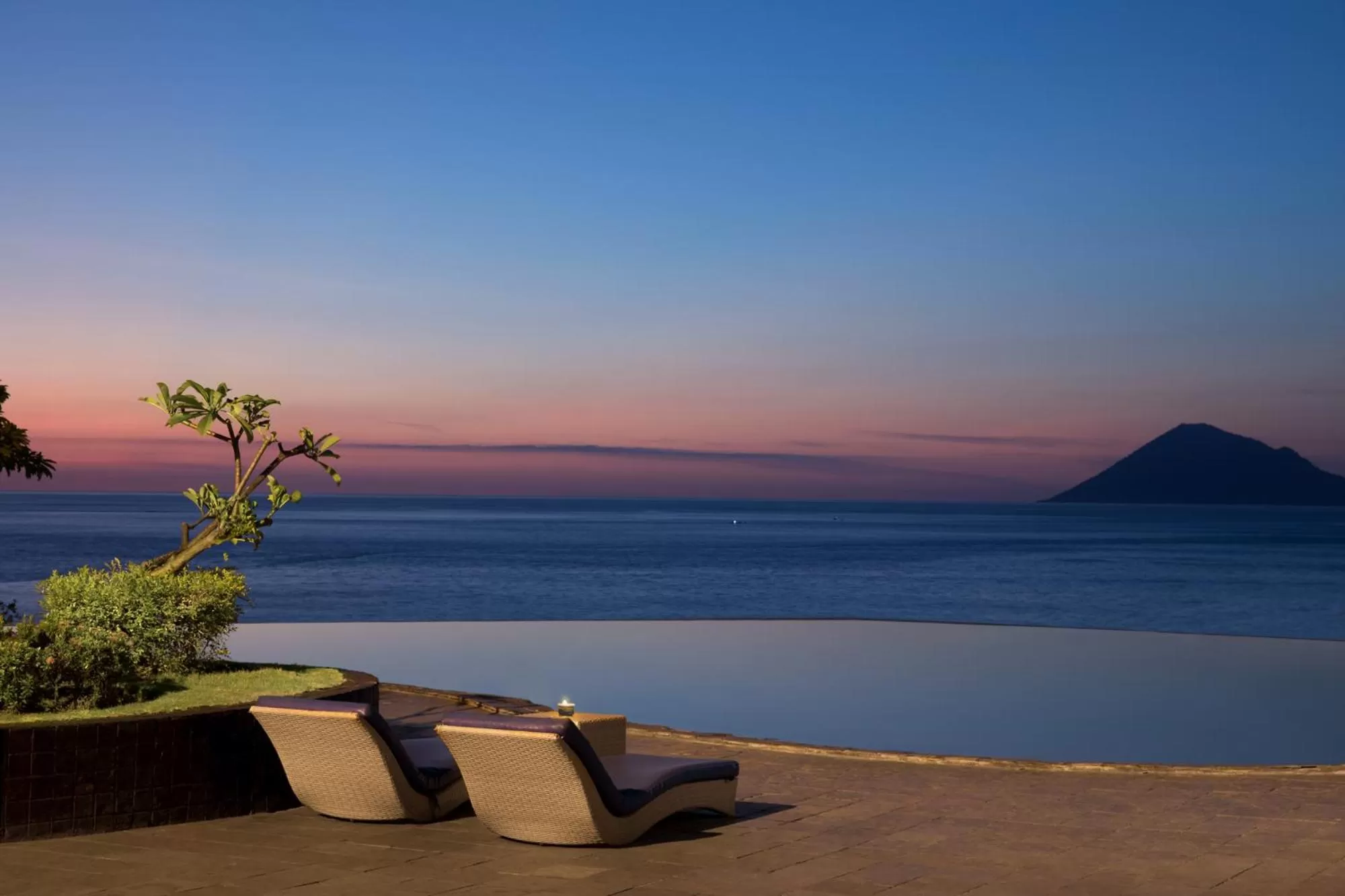 Sea view in Aryaduta Manado