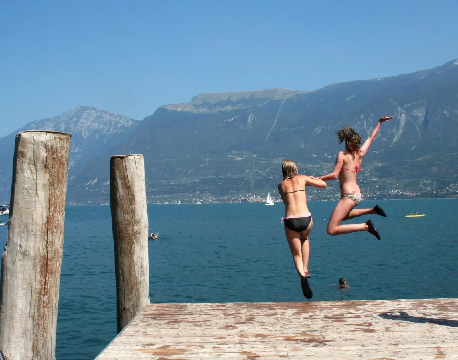 Beach in Garda Family House