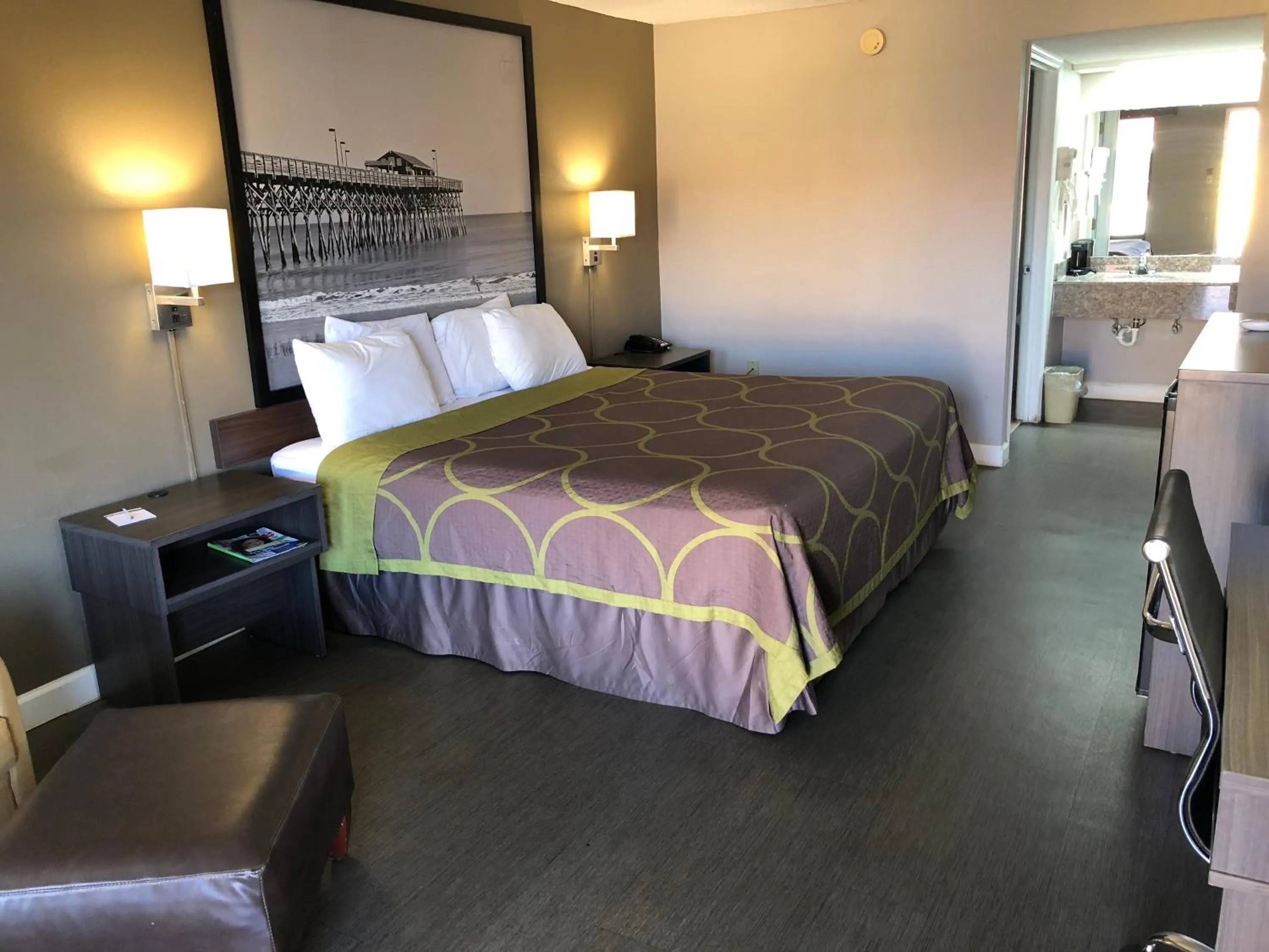 Bed in Super 8 by Wyndham Orangeburg Near I-26