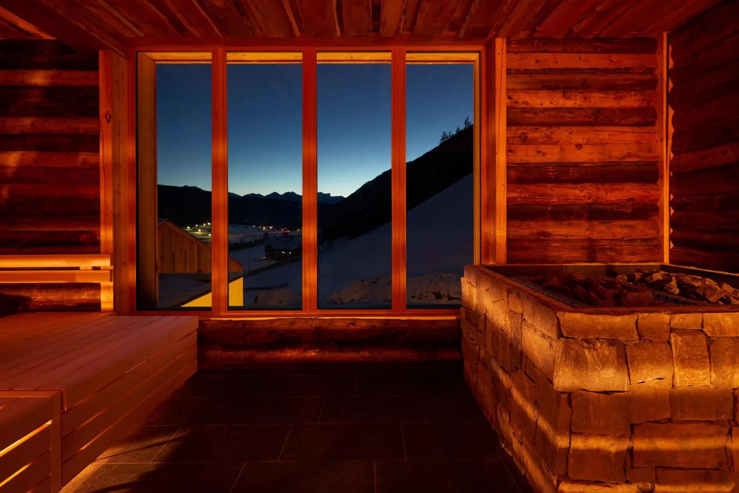 Swimming pool in Bio Aparthotel Blaslahof