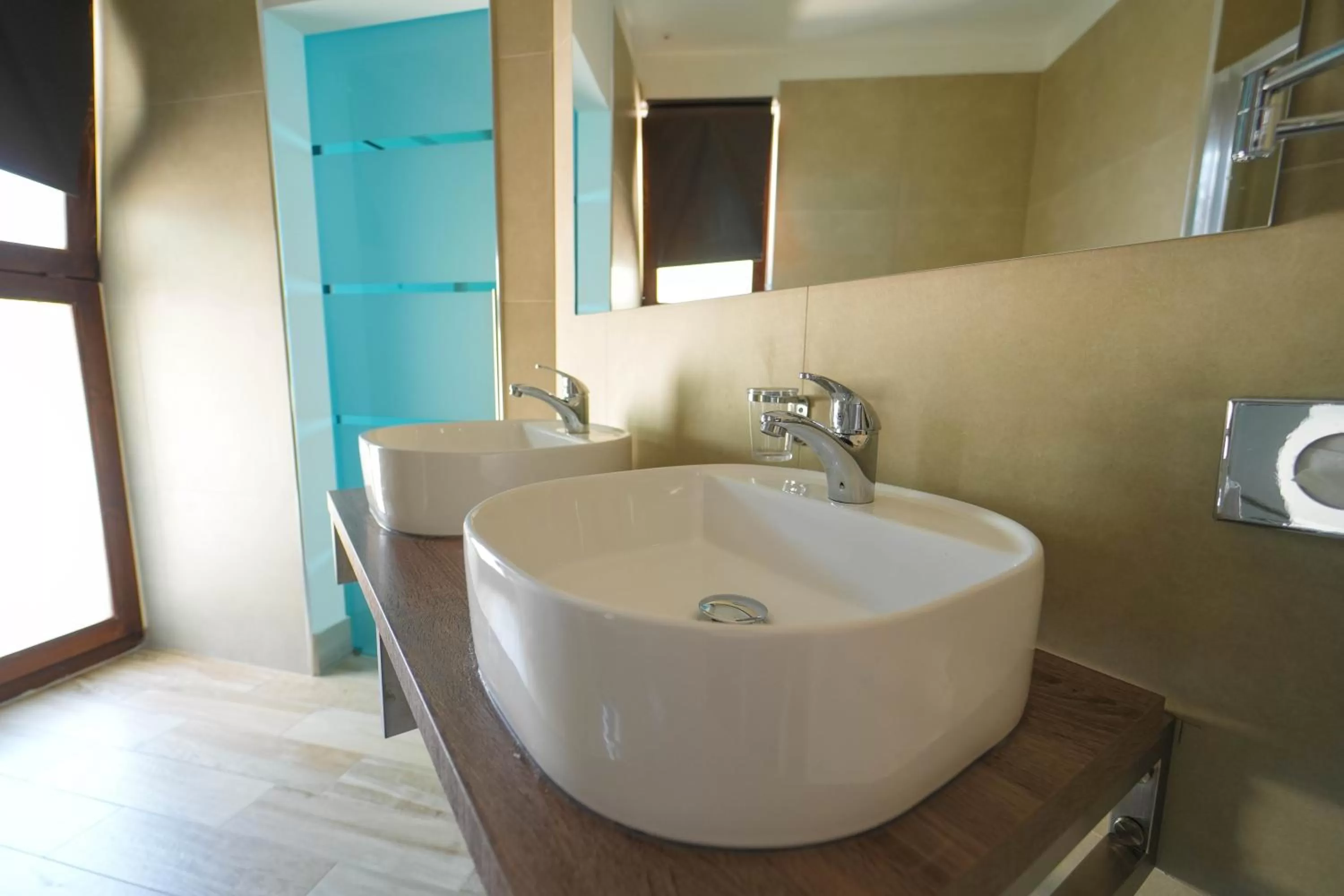 Bathroom in paradise suite