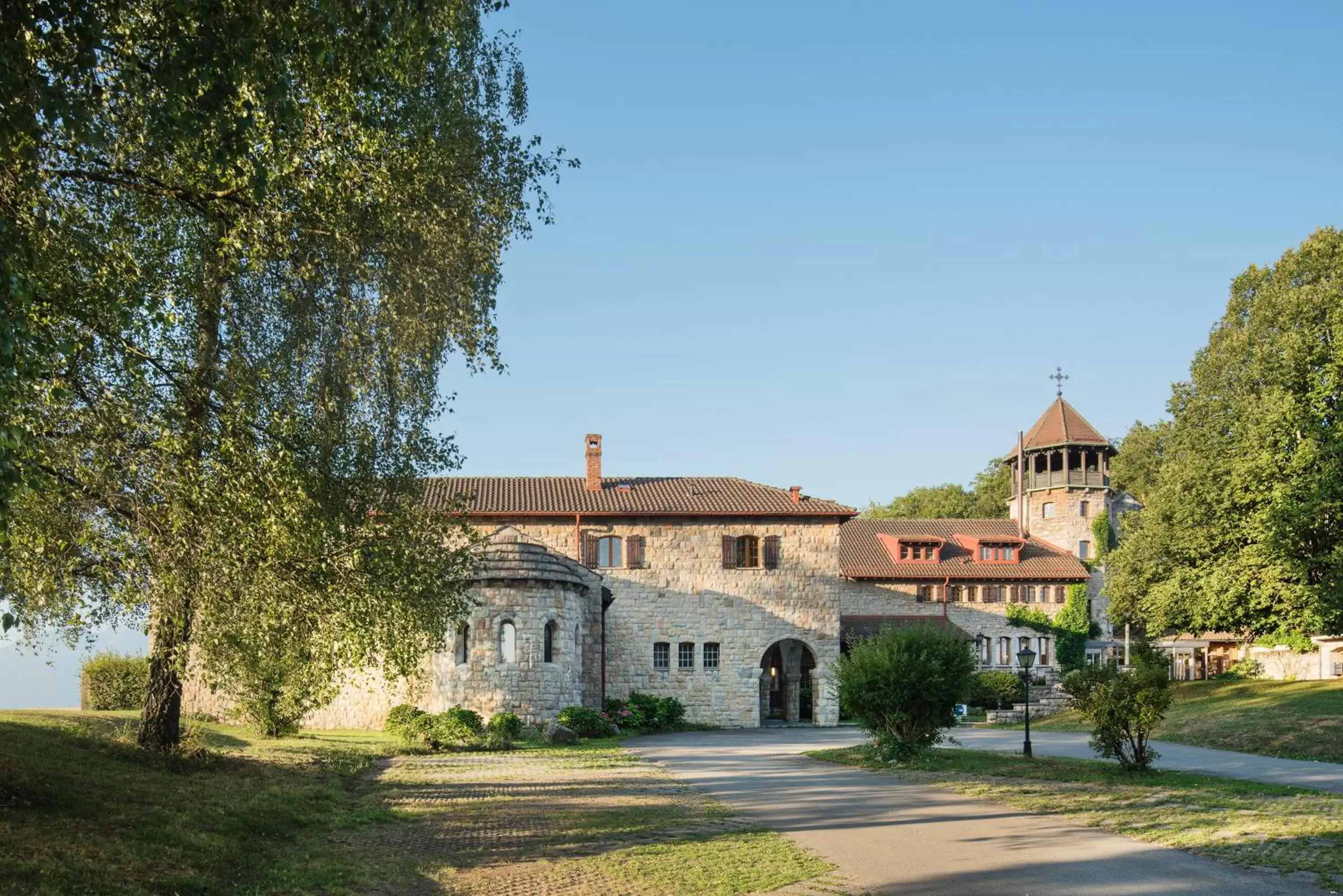 Facade/entrance, Property Building in Crêt-Bérard