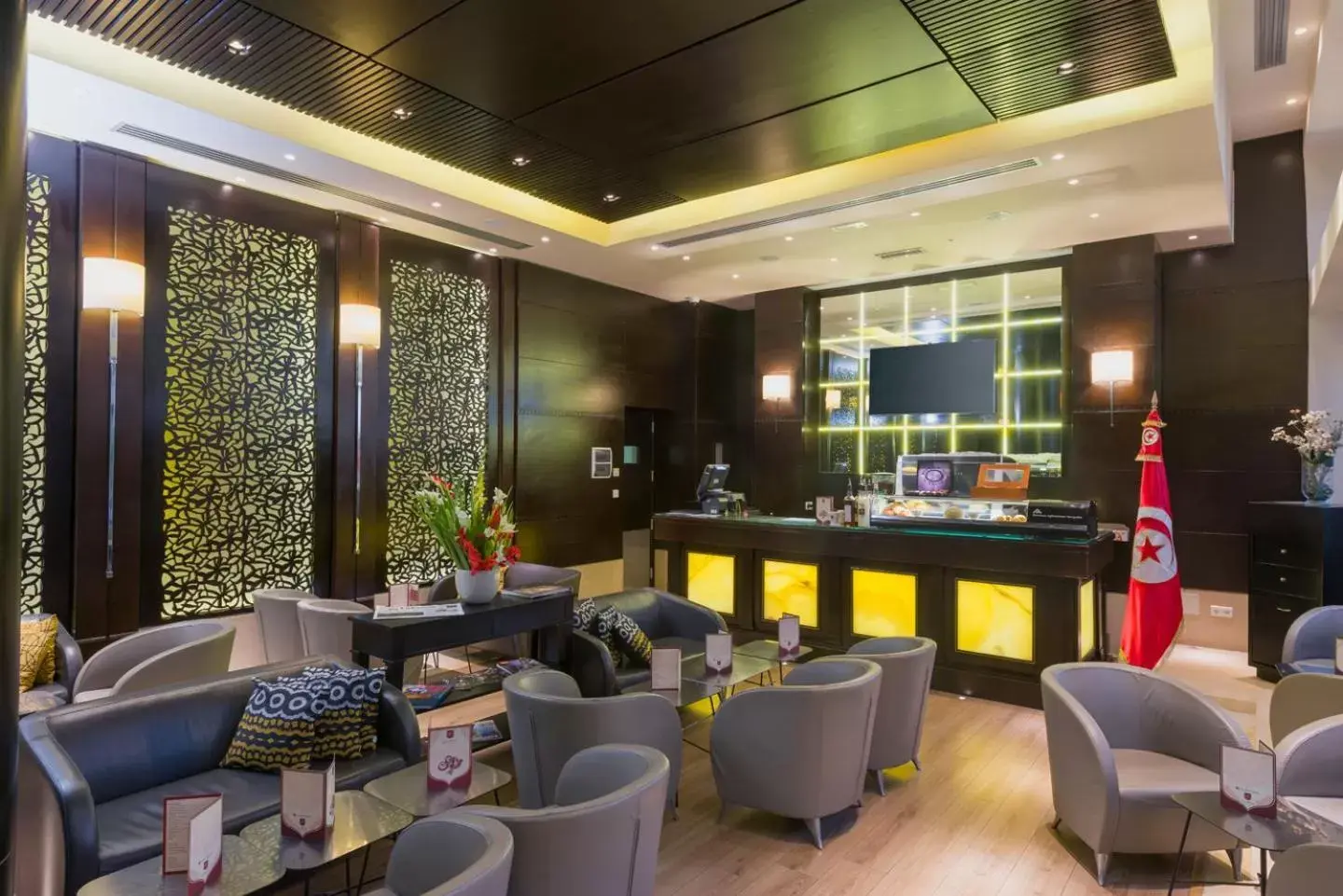Lounge/Bar in Le Corail Suites Hotel