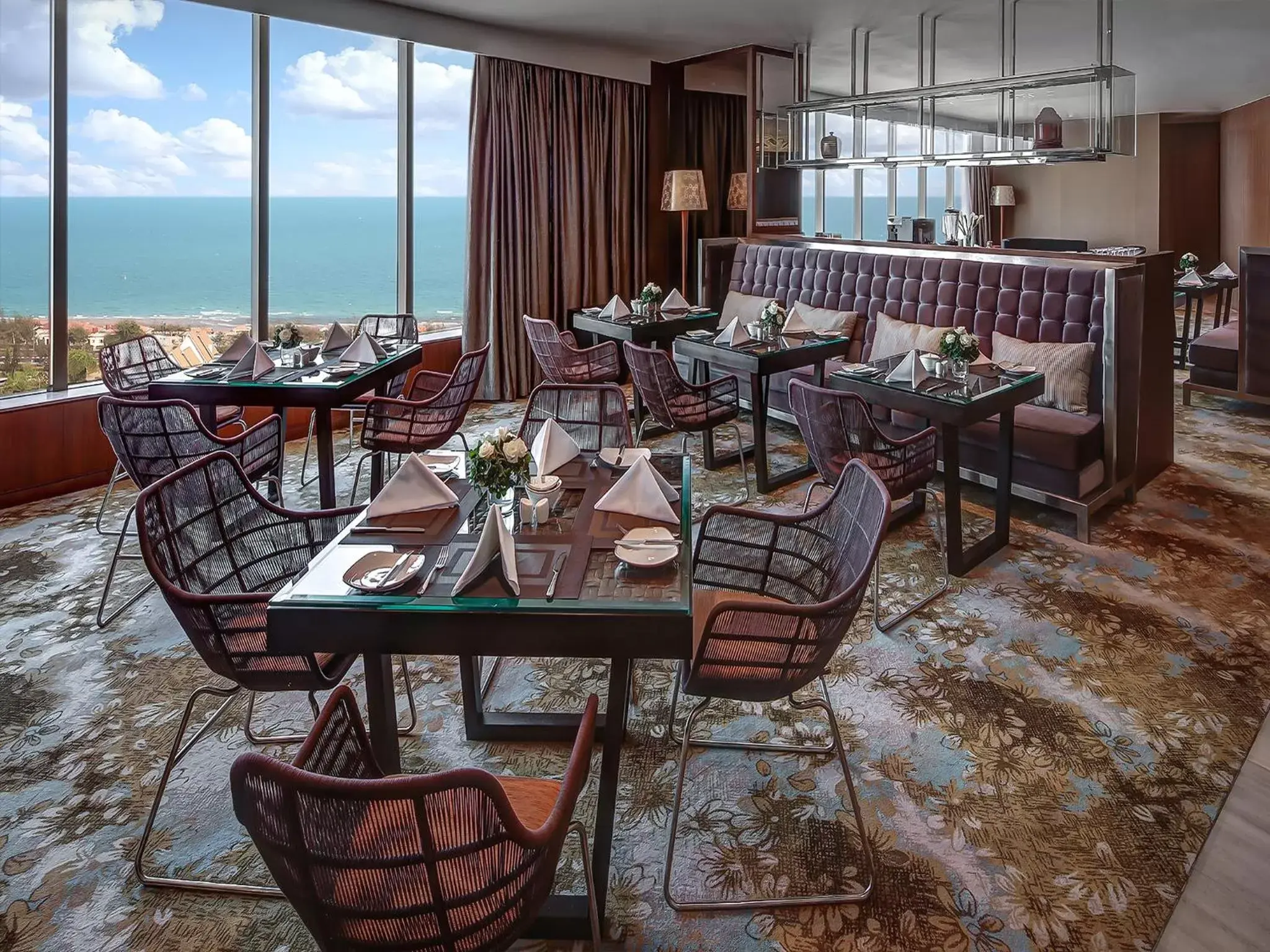 Lounge or bar in Pullman Vung Tau Lounge or bar in Pullman Vung Tau