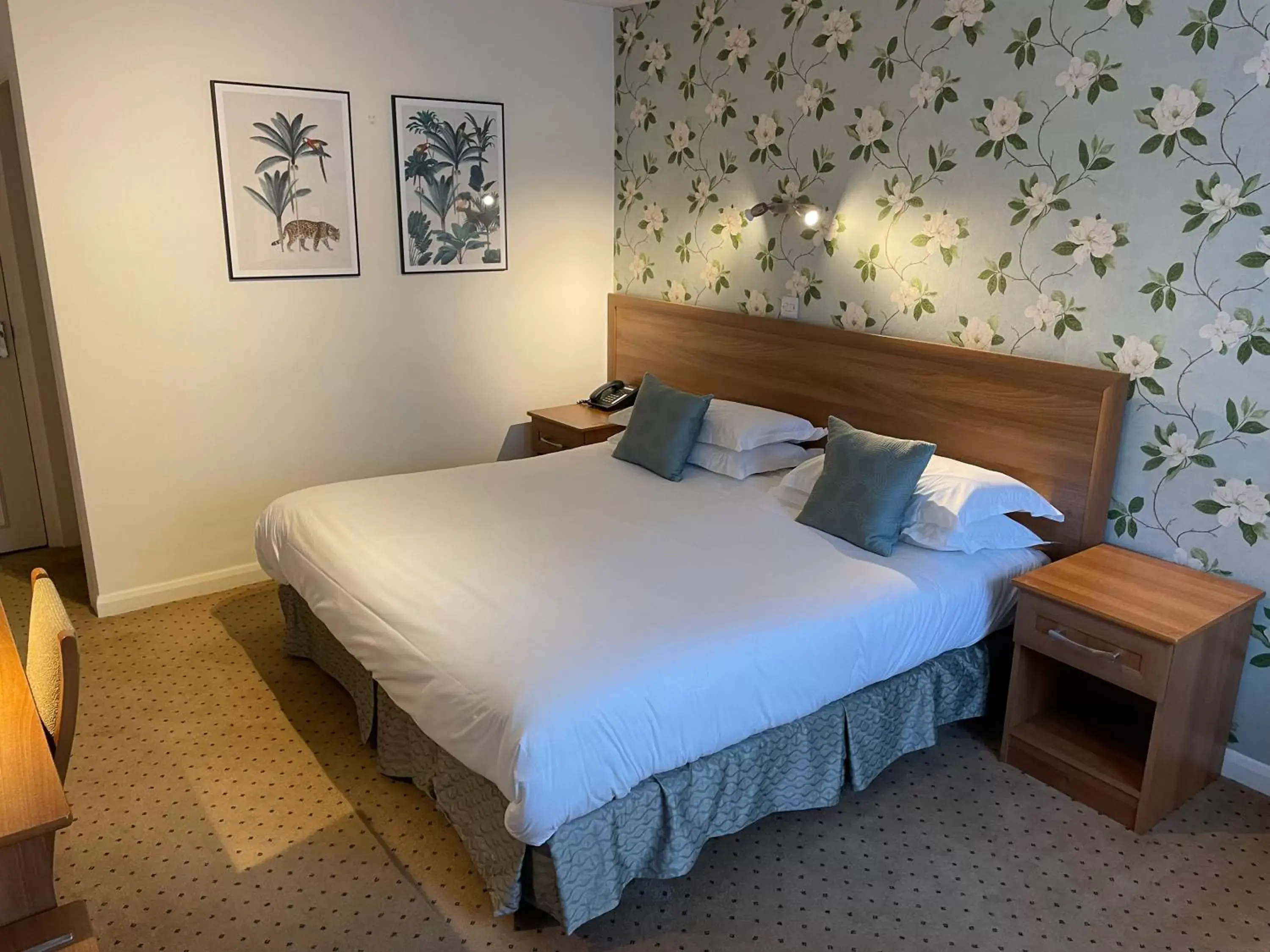 Bed in The George Hotel Easingwold