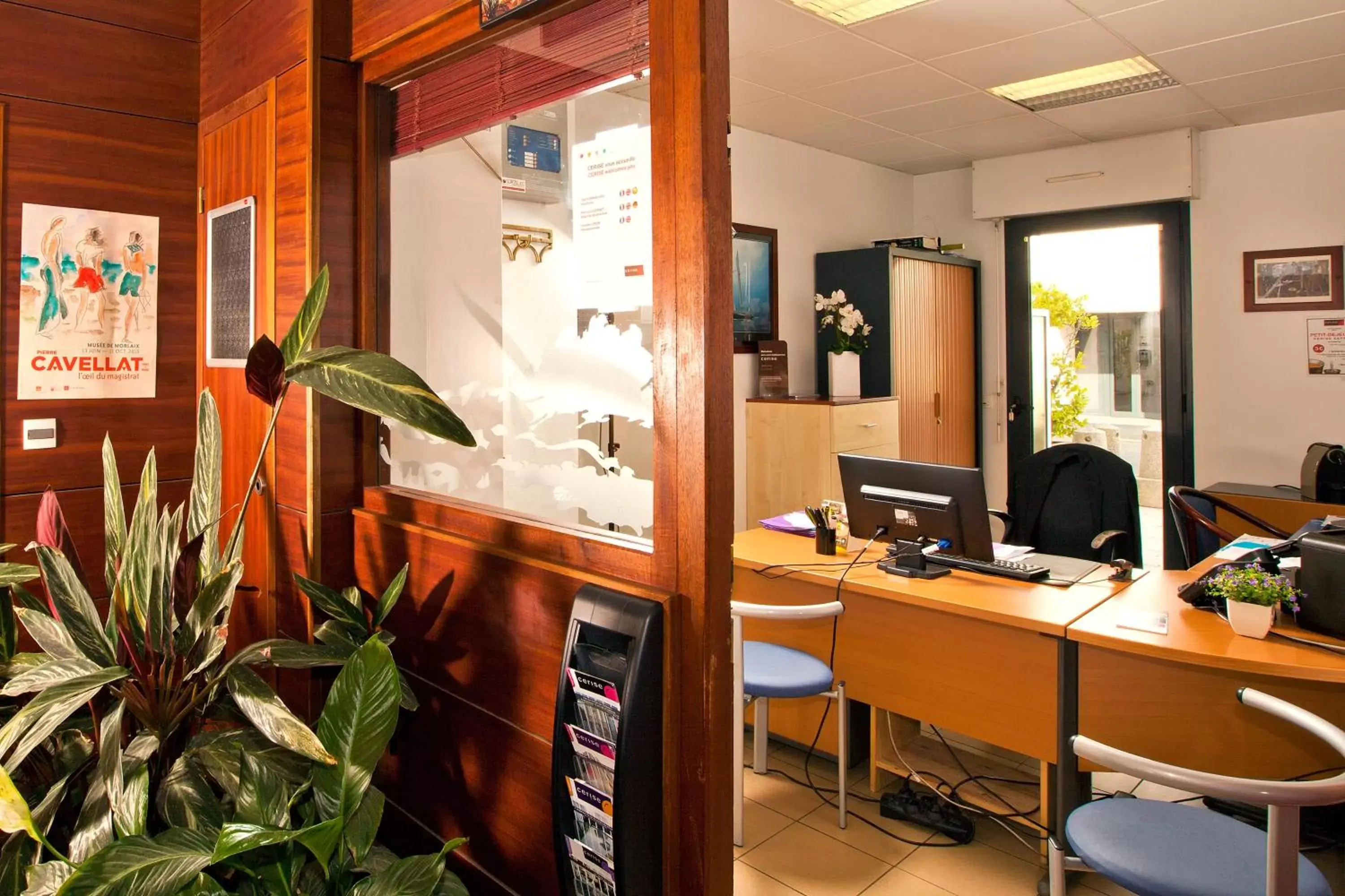 Lobby or reception, Business Area/Conference Room in Cerise Lannion