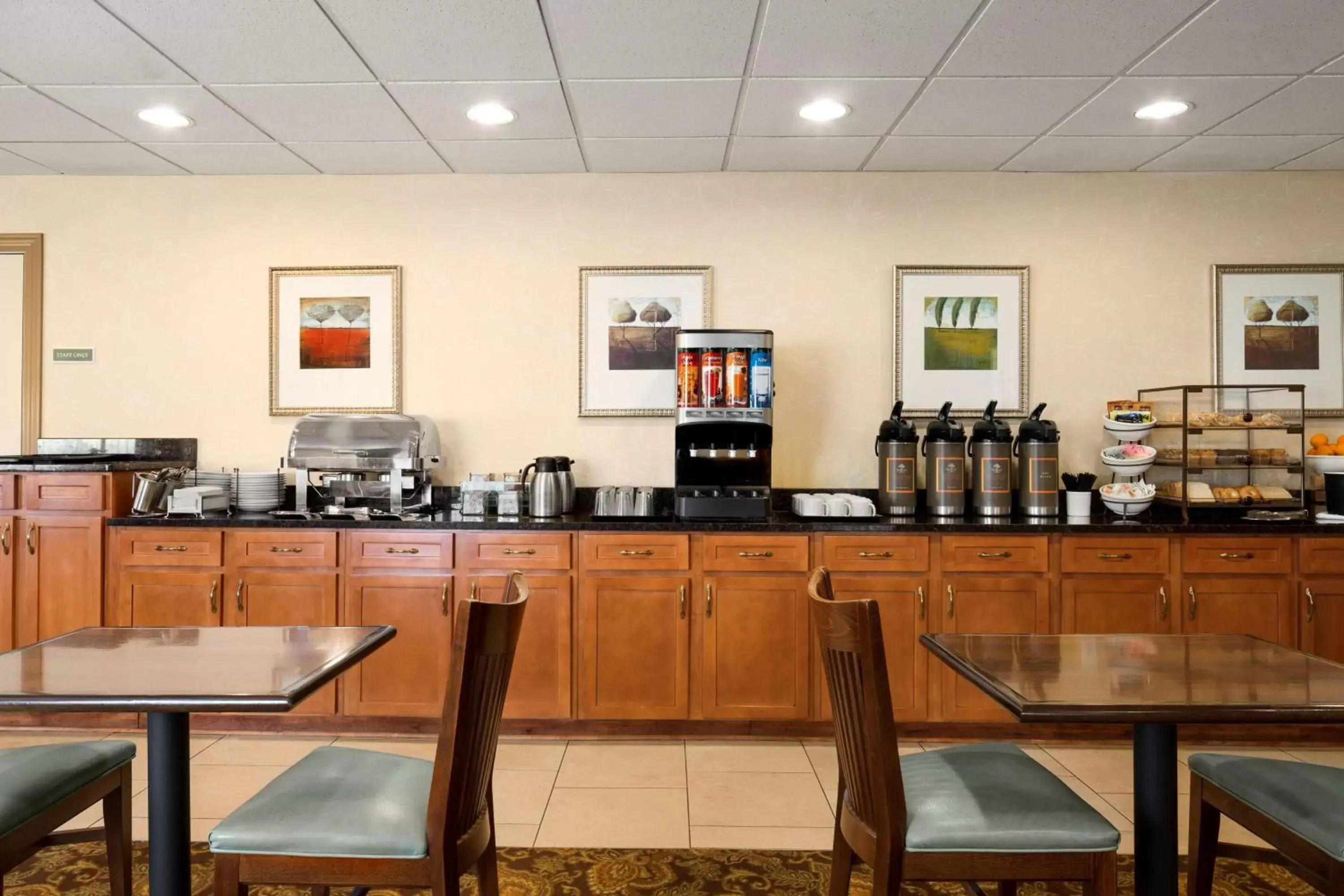 Restaurant/Places to Eat in Country Inn & Suites by Radisson, Toledo South, OH
