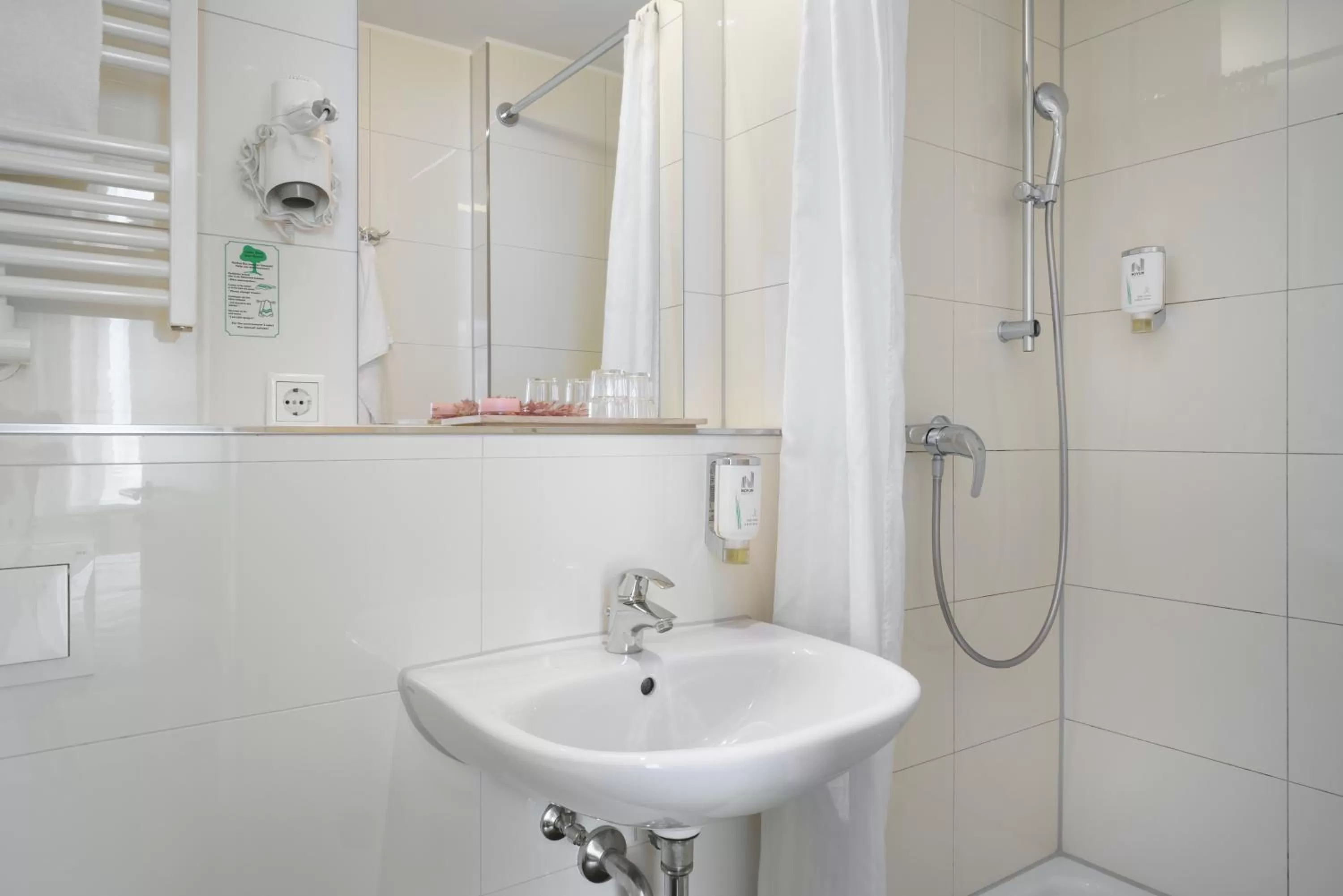 Toilet in Hotel Norddeutscher Hof