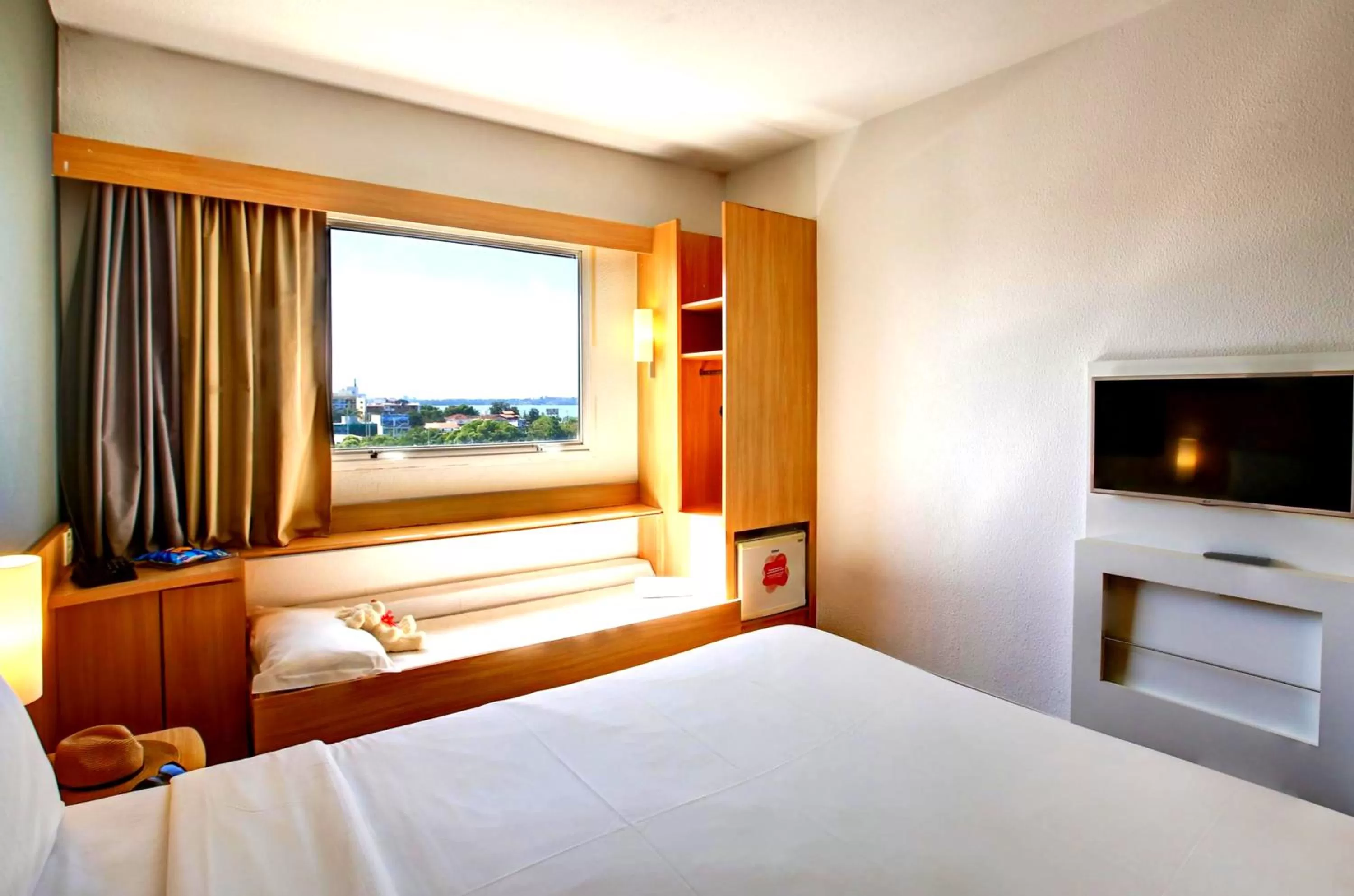 Bed in ibis Vitoria Praia do Canto