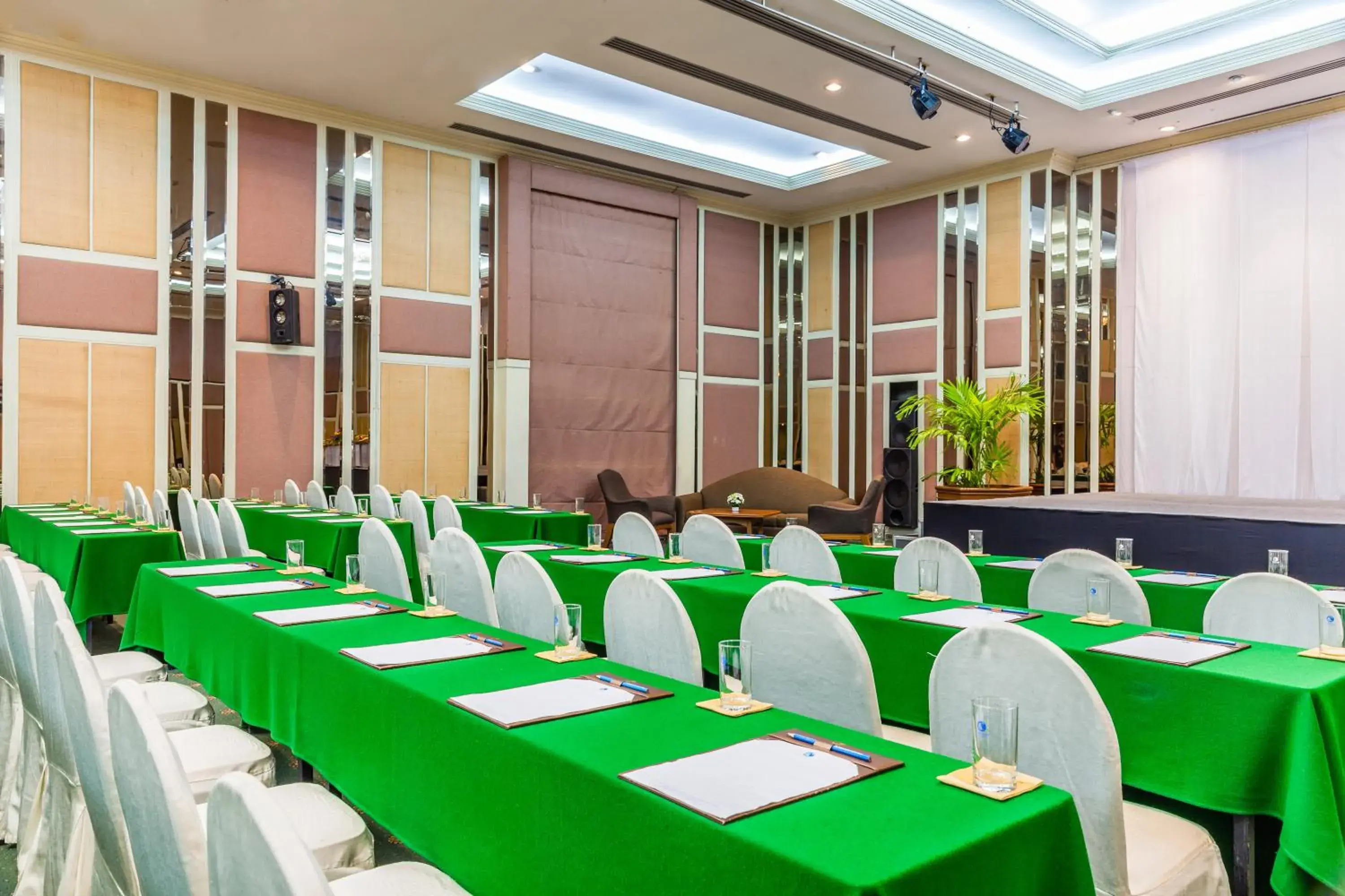 Meeting/conference room in Cholchan Pattaya Beach Resort - SHA Extra Plus