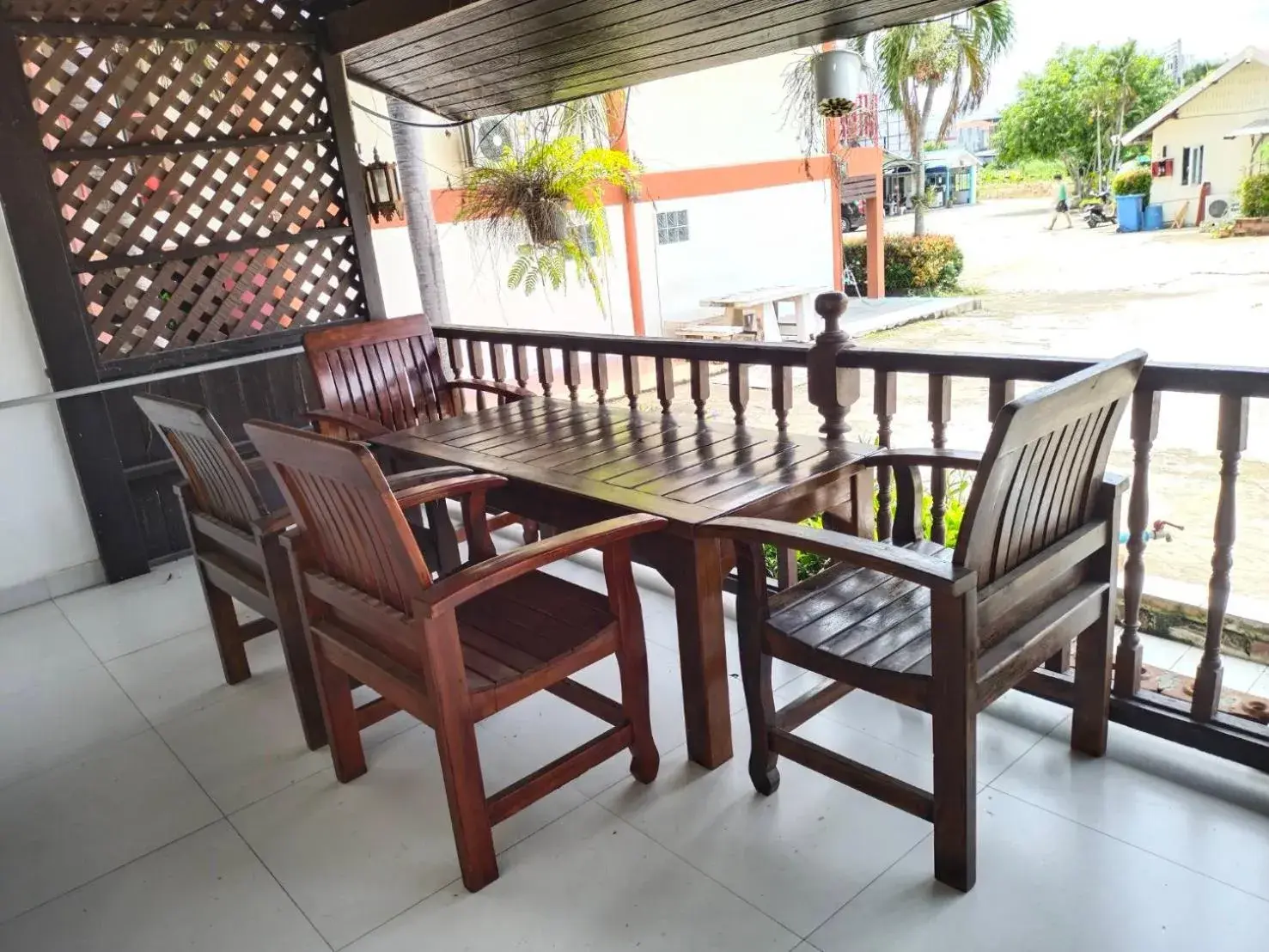 Balcony/Terrace in Baan Kaew Ruen Kwan