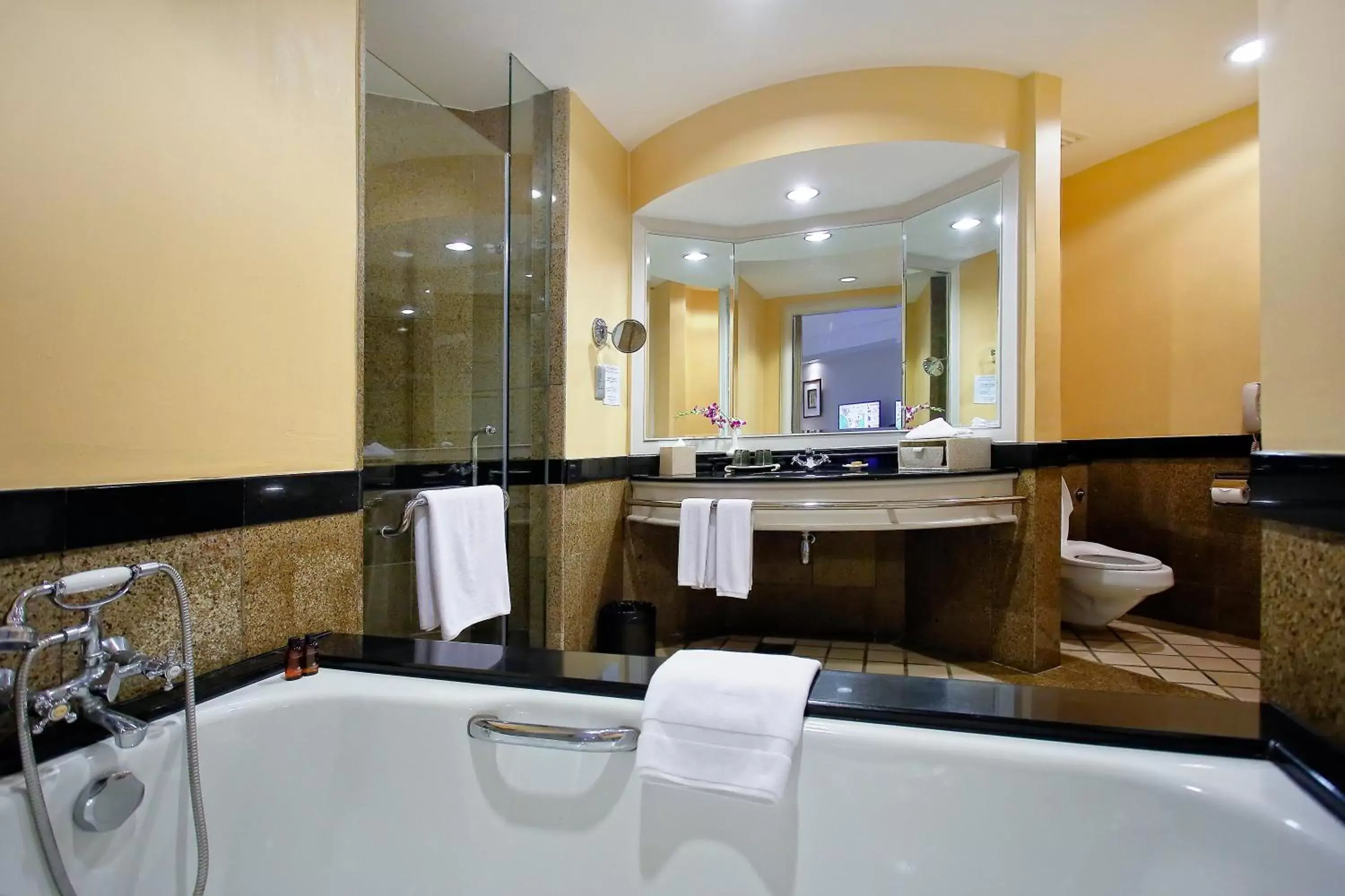 Hot Tub, Bathroom in The Magellan Sutera Resort