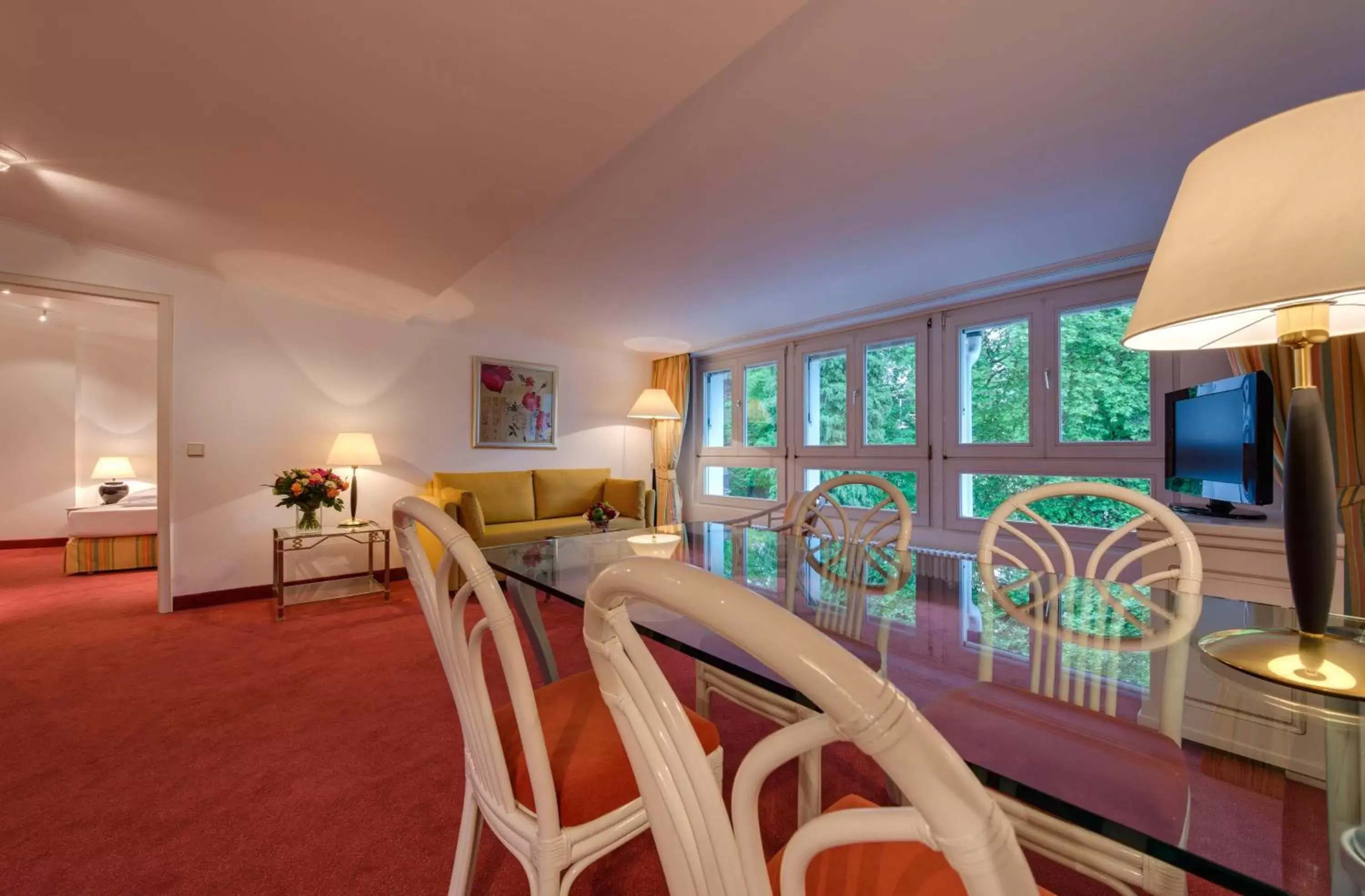 Photo of the whole room, Seating Area in Hotel am Sophienpark