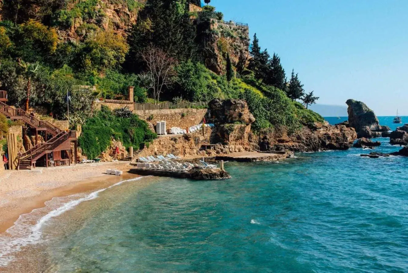 Beach in ATICI HOTEL