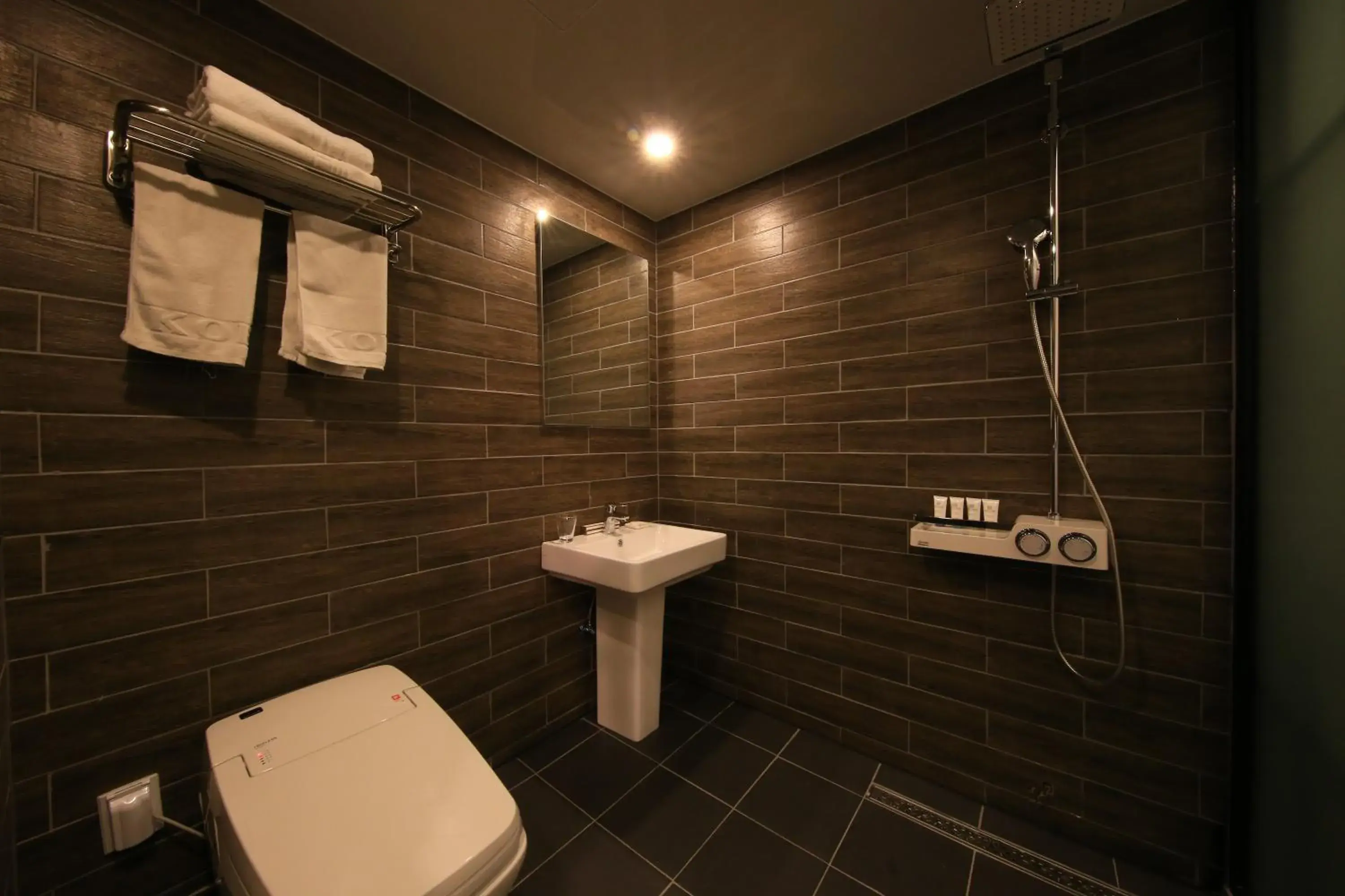 Bathroom in Kobos Hotel