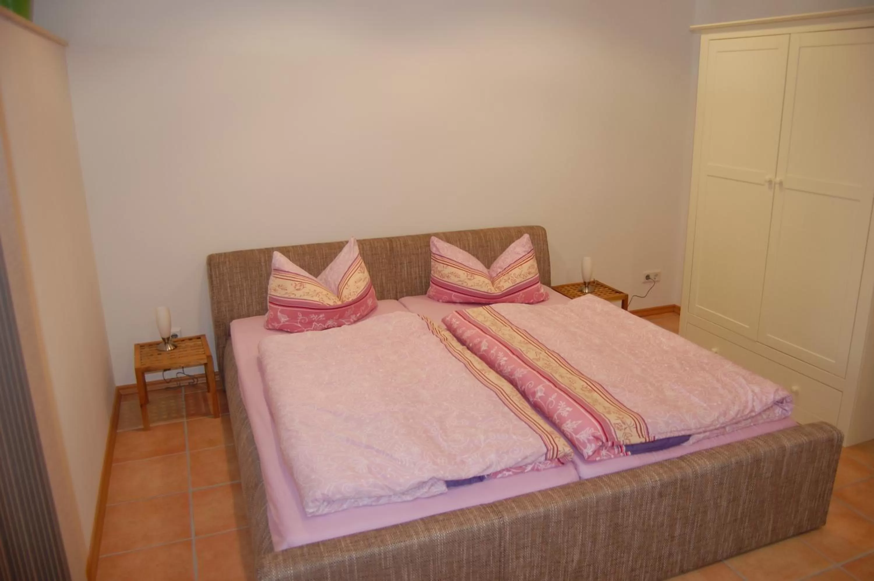 Bedroom, Bed in Zum Goldenen Anker