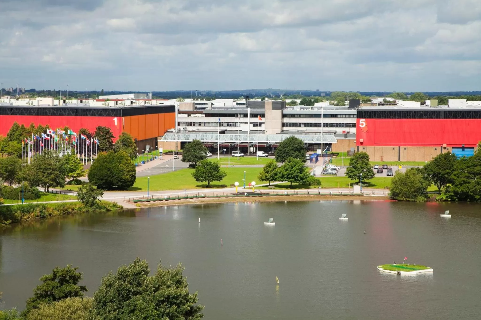 Photo of the whole room in Crowne Plaza Birmingham NEC by IHG
