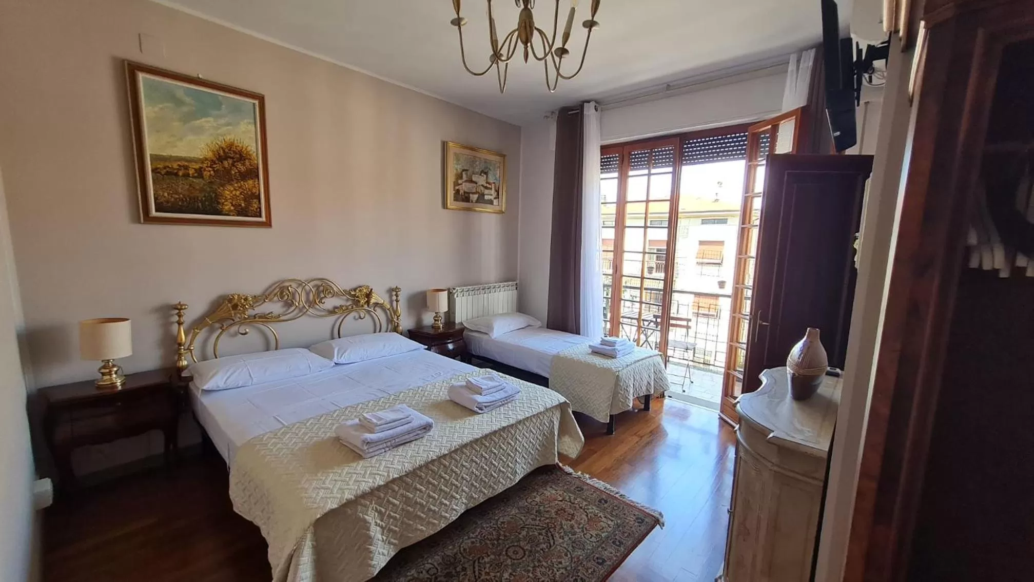 Restaurant/Places to Eat in Sopra Le Poste