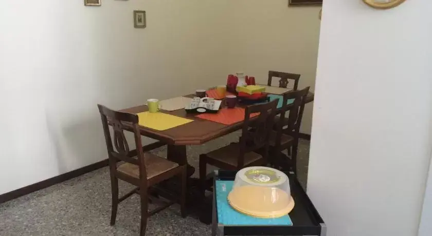 Dining Area in O Sarracino B&B