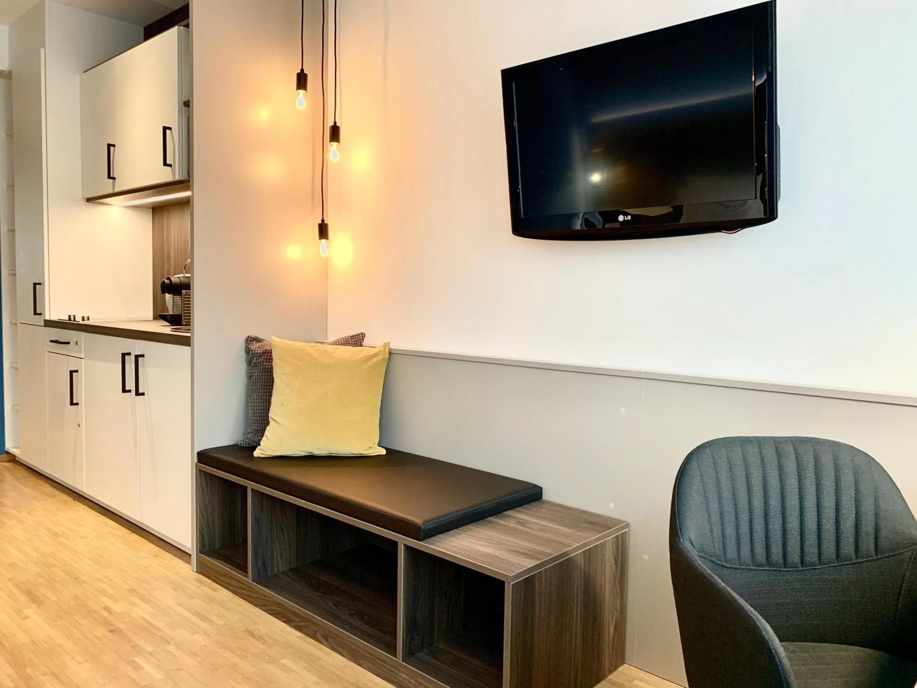 Kitchen or kitchenette in zeitwohnhaus SUITE-HOTEL & SERVICED APARTMENTS