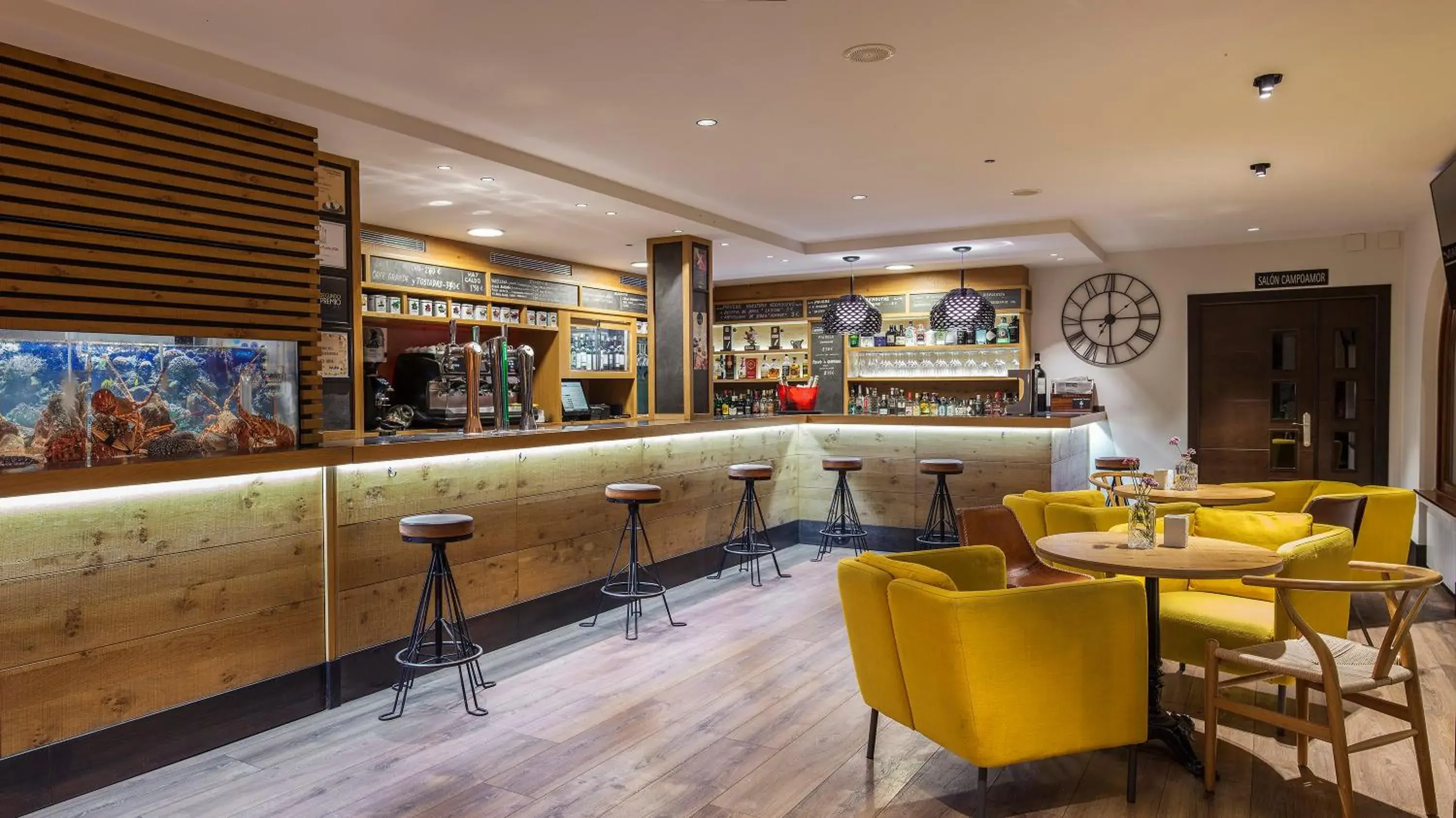 Lounge or bar in Blanco Hotel Spa Lounge or bar in Blanco Hotel Spa