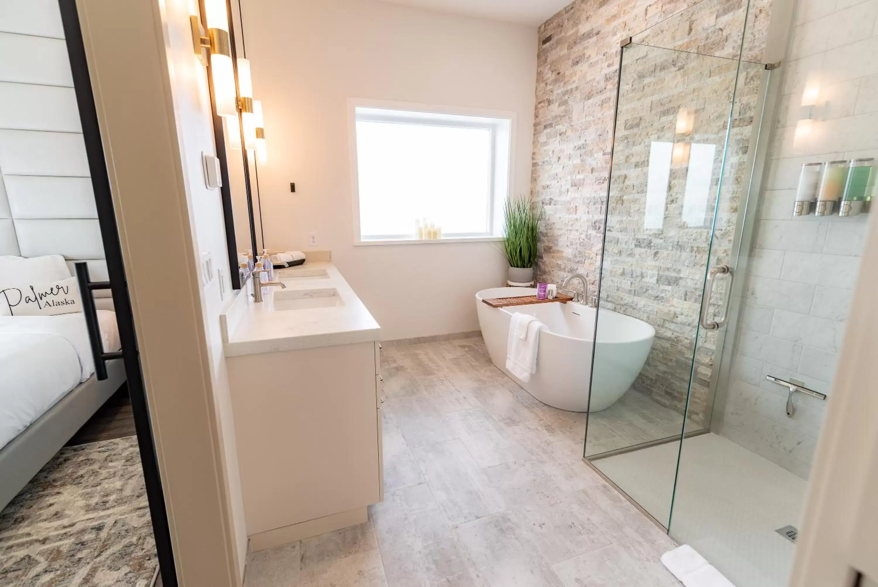 Shower, Bathroom in Colony Suites