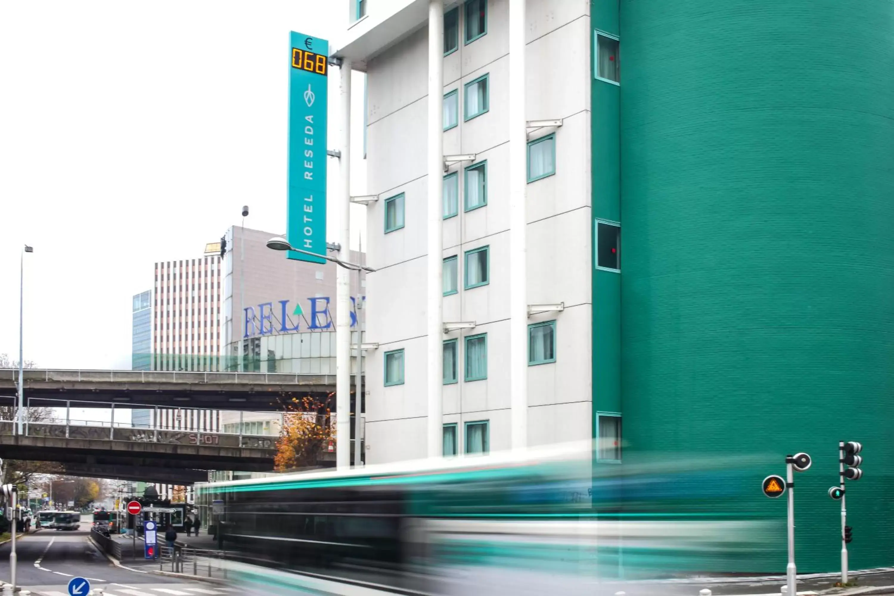Facade/entrance in Hotel Reseda Facade/entrance in Hotel Reseda