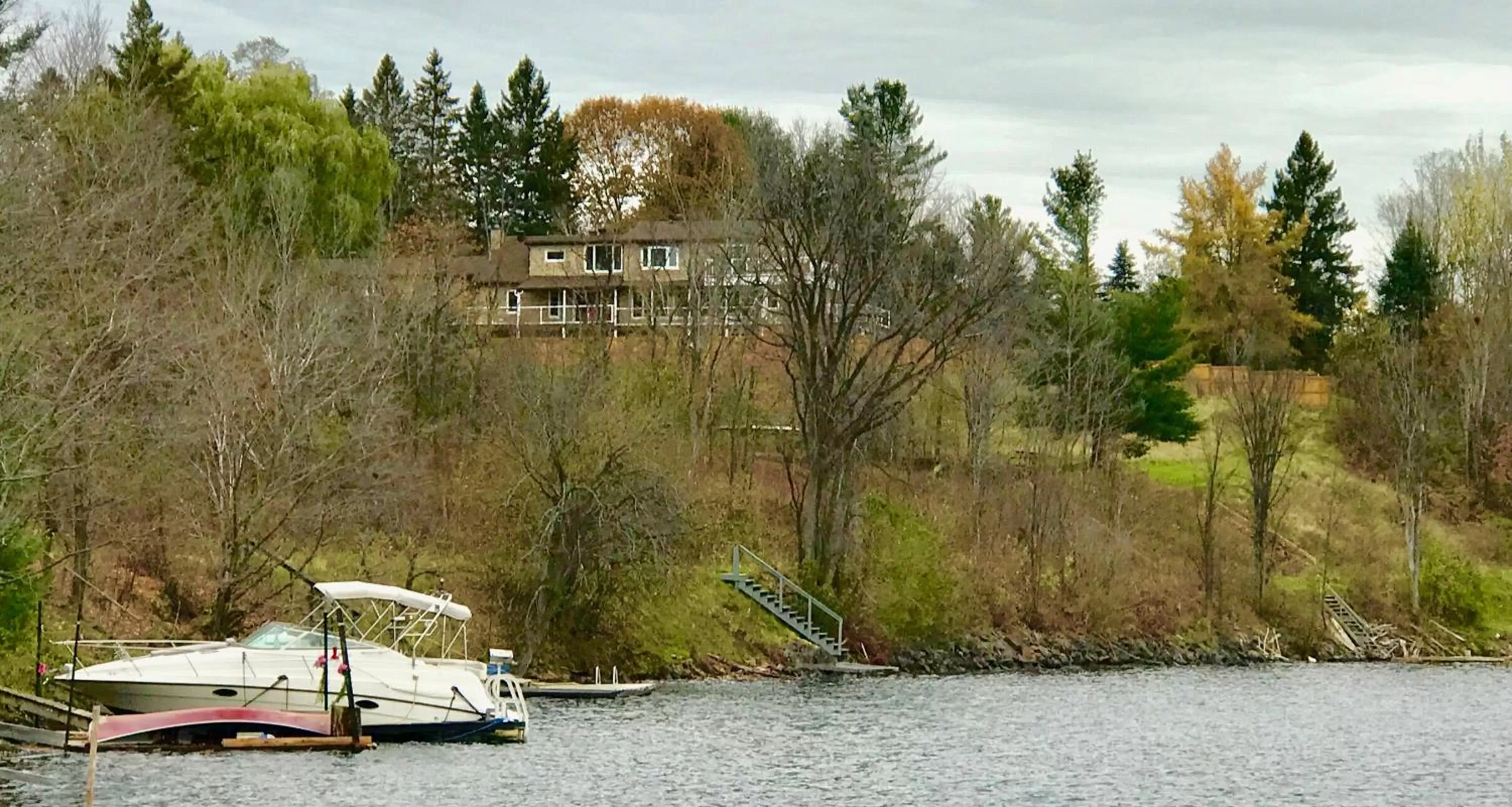 Nearby landmark in Auberge Tom B&B