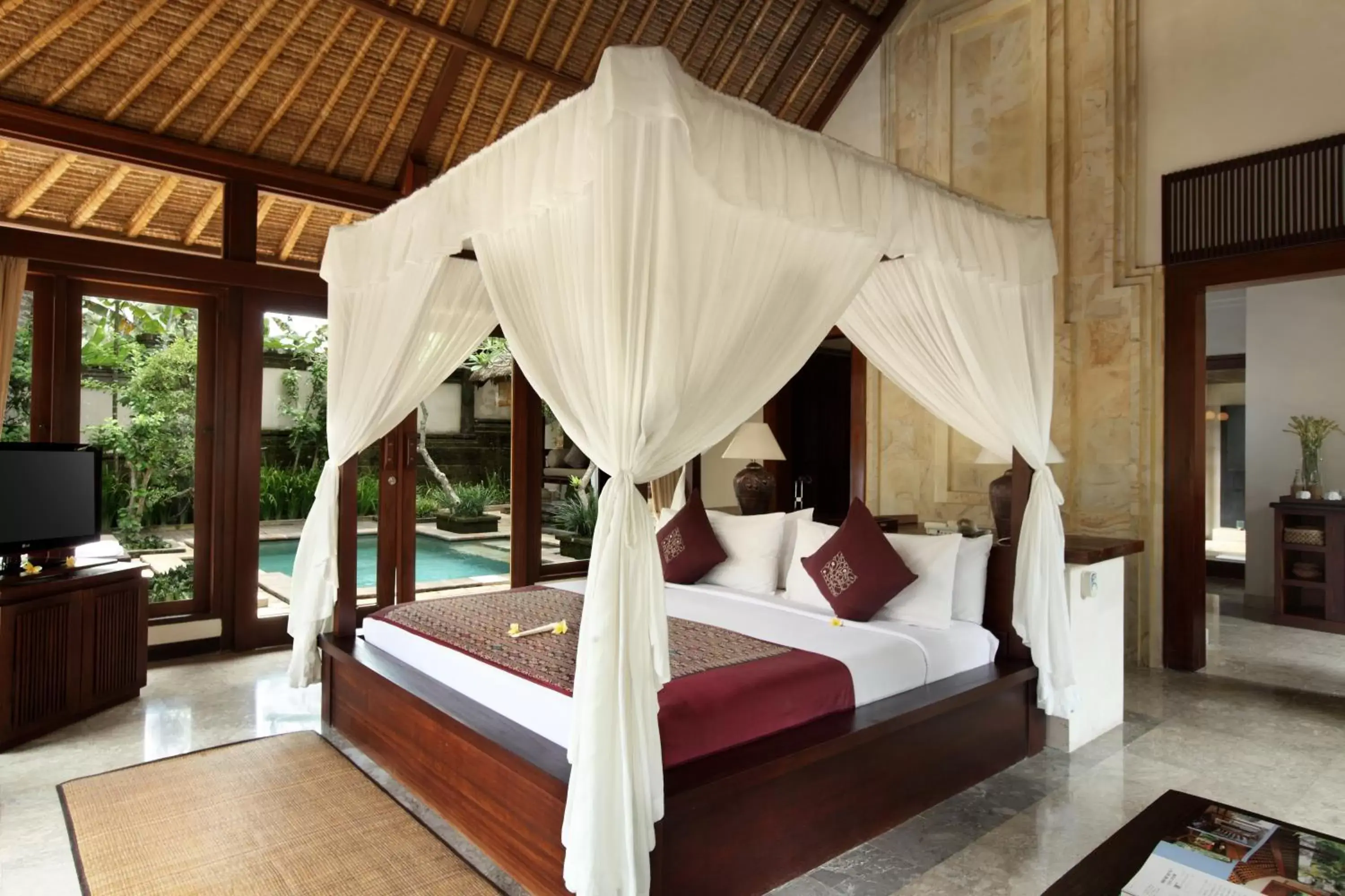 Bed in The Ubud Village Resort & Spa