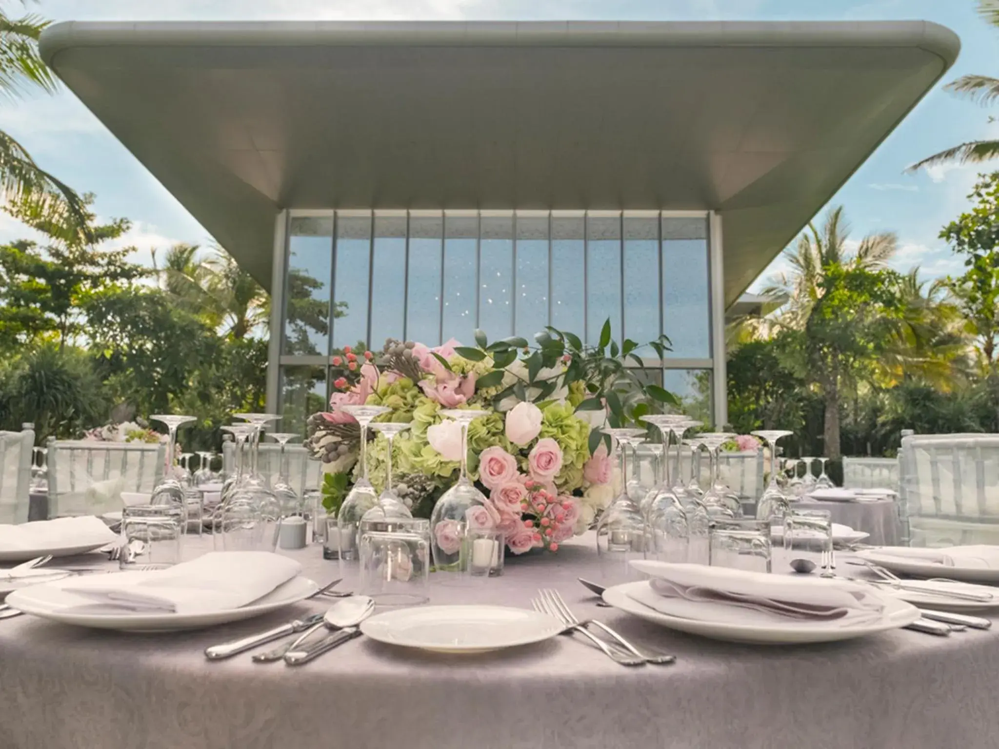 Banquet/Function facilities, Restaurant/Places to Eat in Suites & Villas at Sofitel Bali