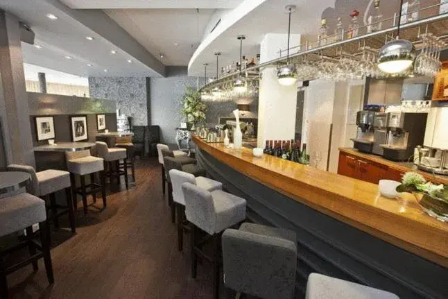 Lounge or bar, Restaurant/Places to Eat in Hotel Rheinpark Rees