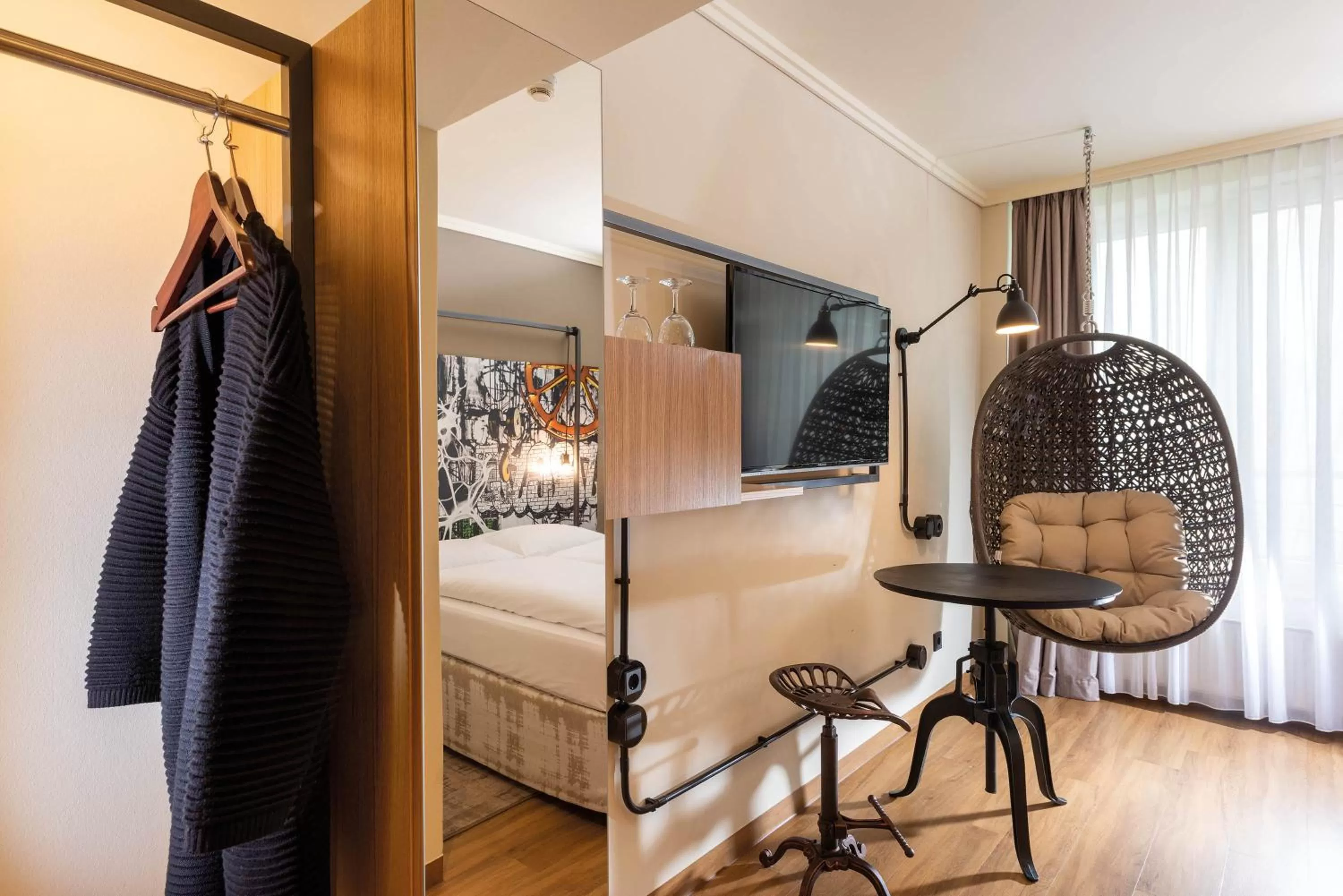 TV and multimedia, Bed in Seminaris SeeHotel Potsdam