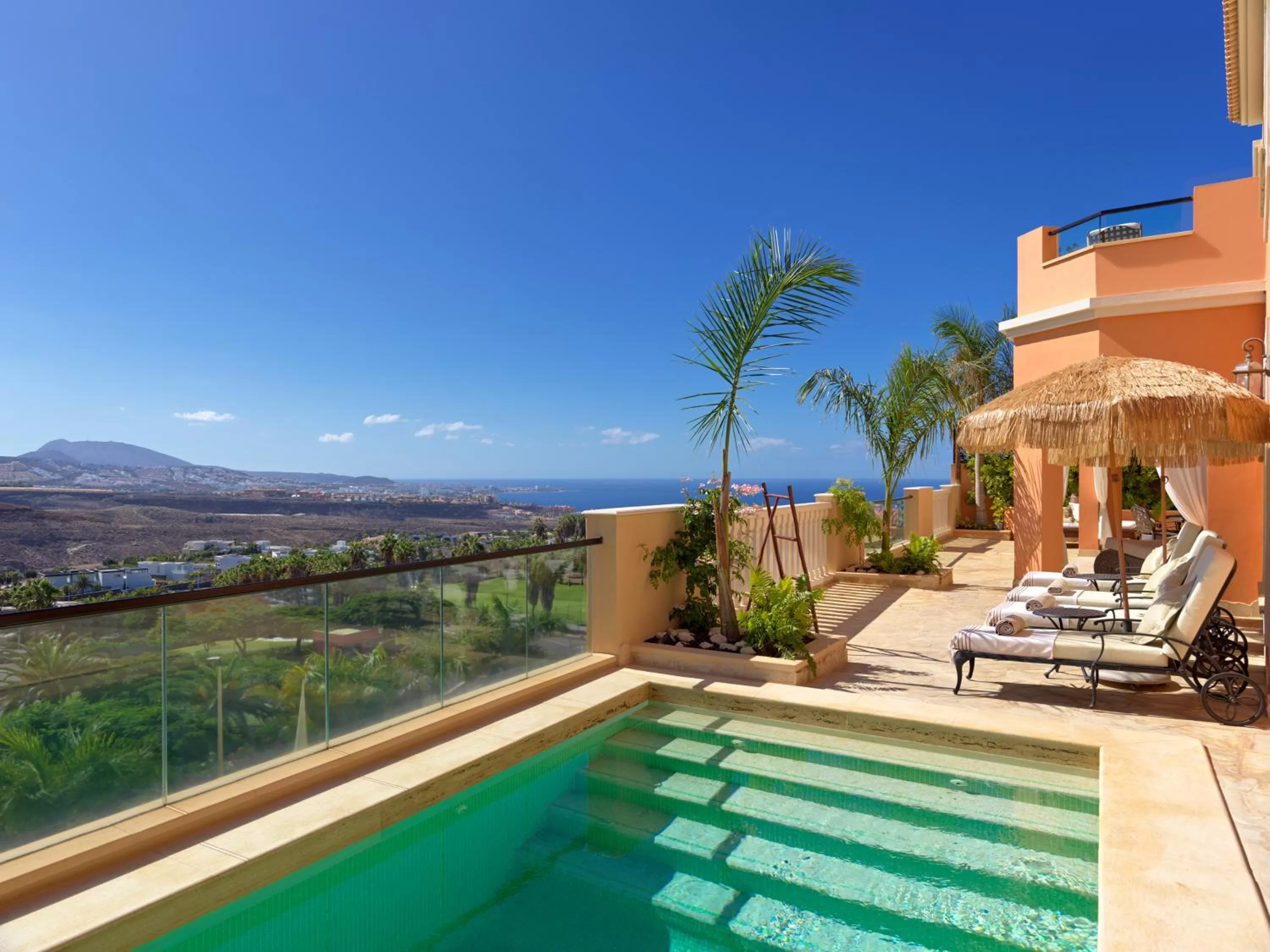 Balcony/Terrace in Royal Garden Villas, Luxury Hotel