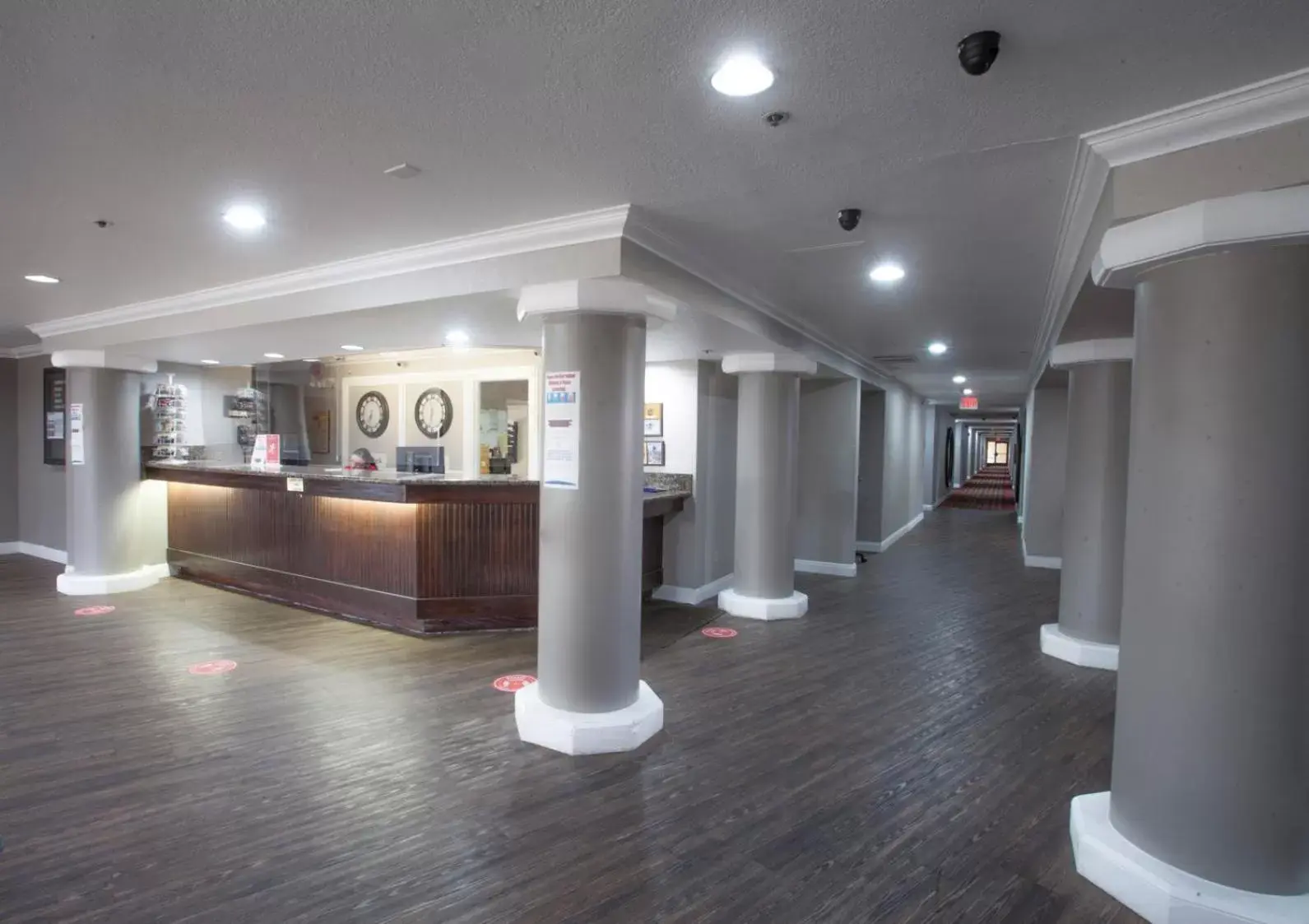 Lobby or reception in Ramada by Wyndham Barstow Lobby or reception in Ramada by Wyndham Barstow