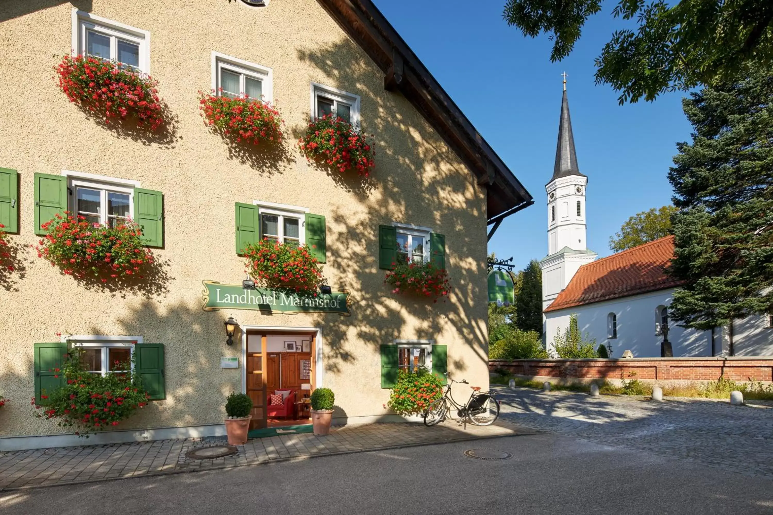 Property Building in Classik Hotel Martinshof