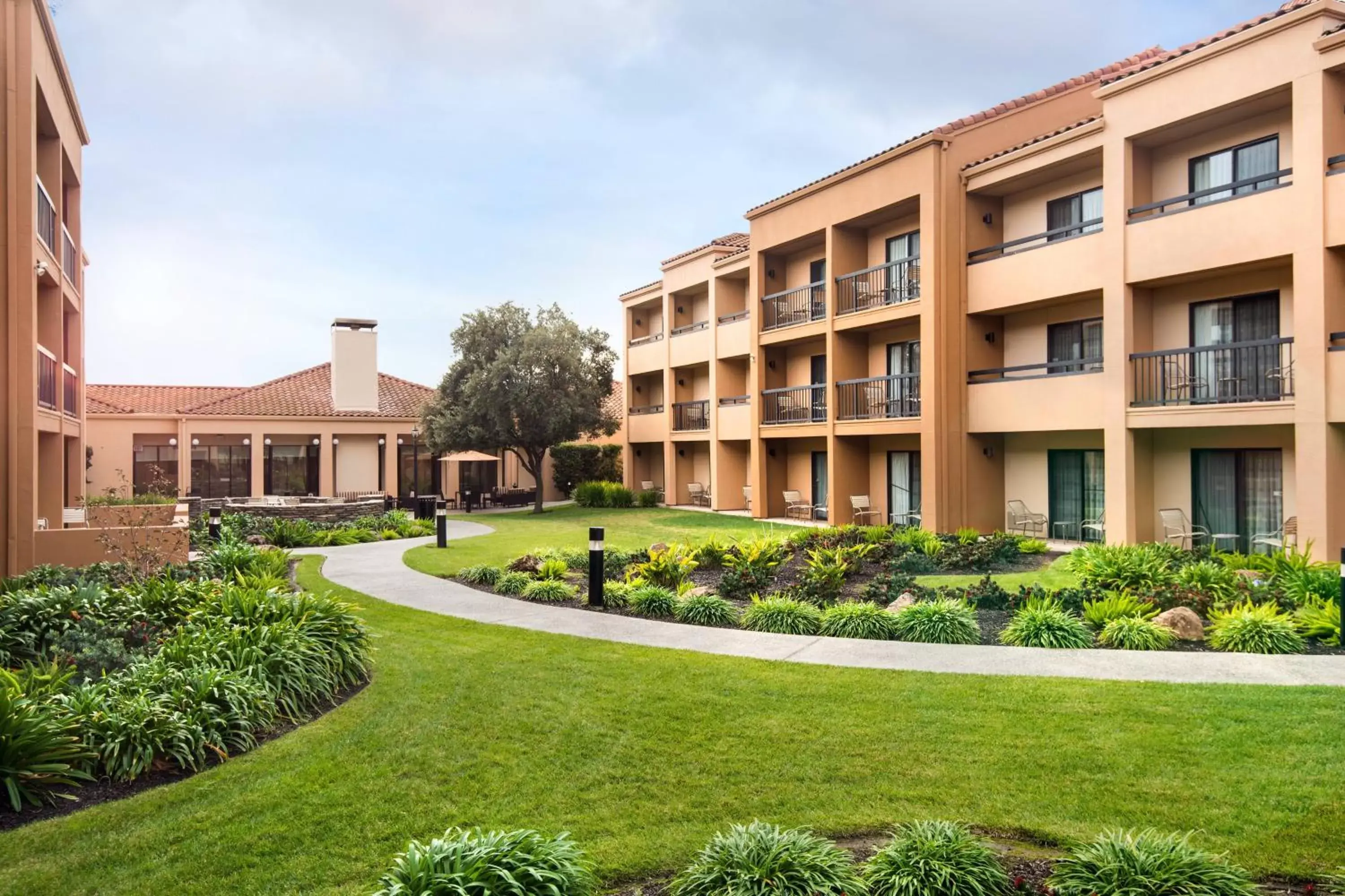 Property Building in Courtyard Fremont Silicon Valley