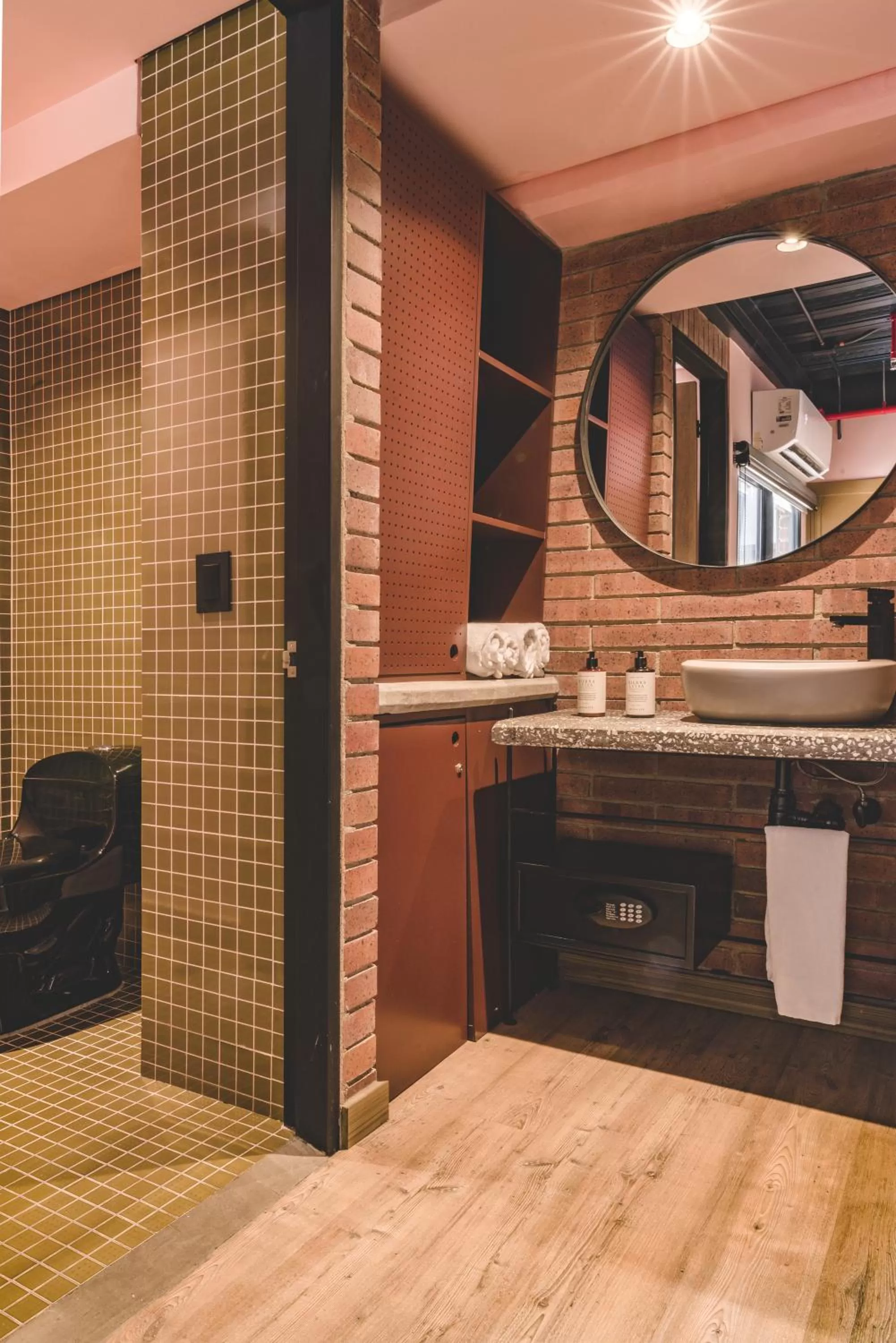 Bathroom in The Somos Beats Hotel & Rooftop