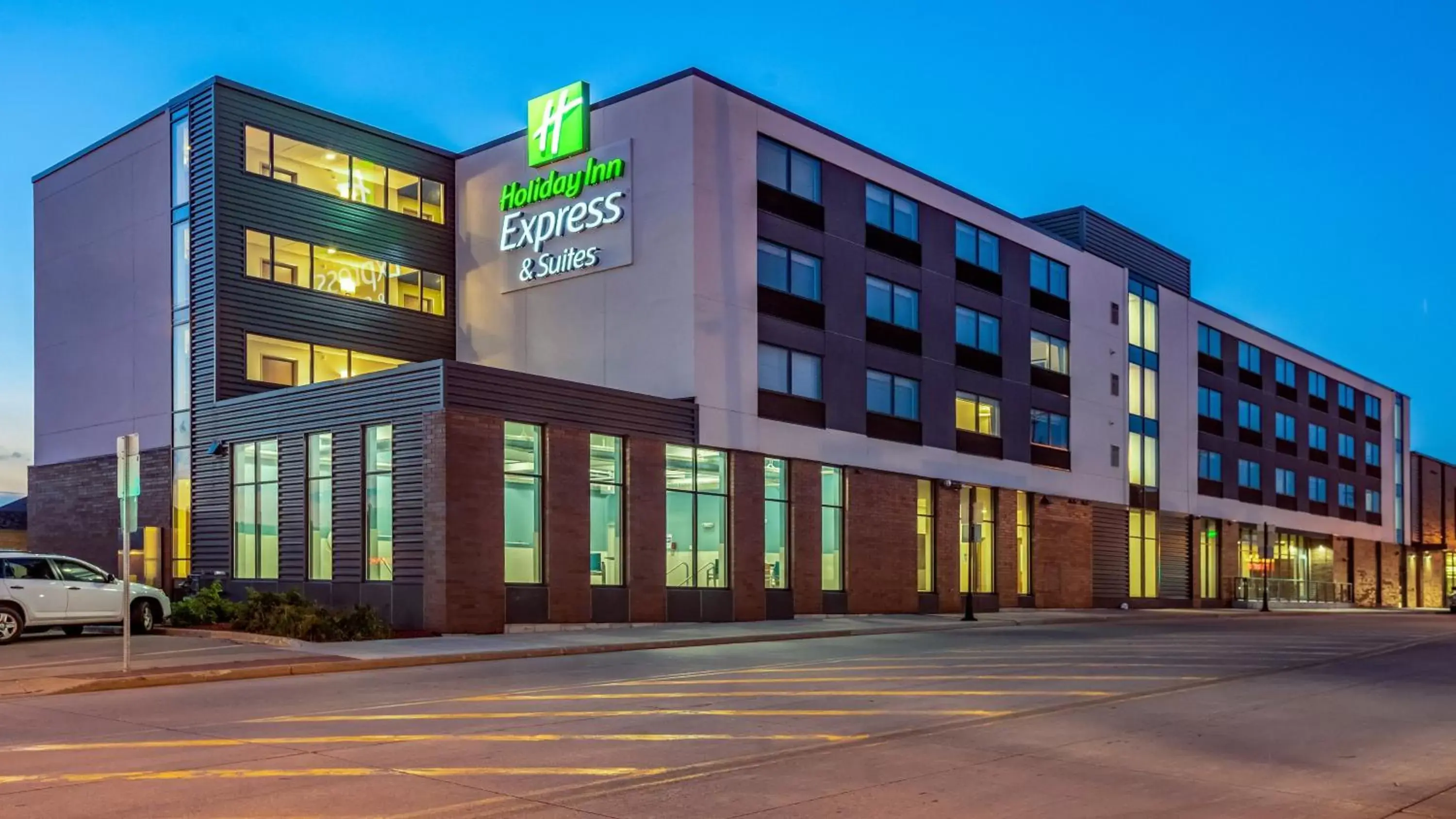 Property building in Holiday Inn Express & Suites Platteville, an IHG Hotel